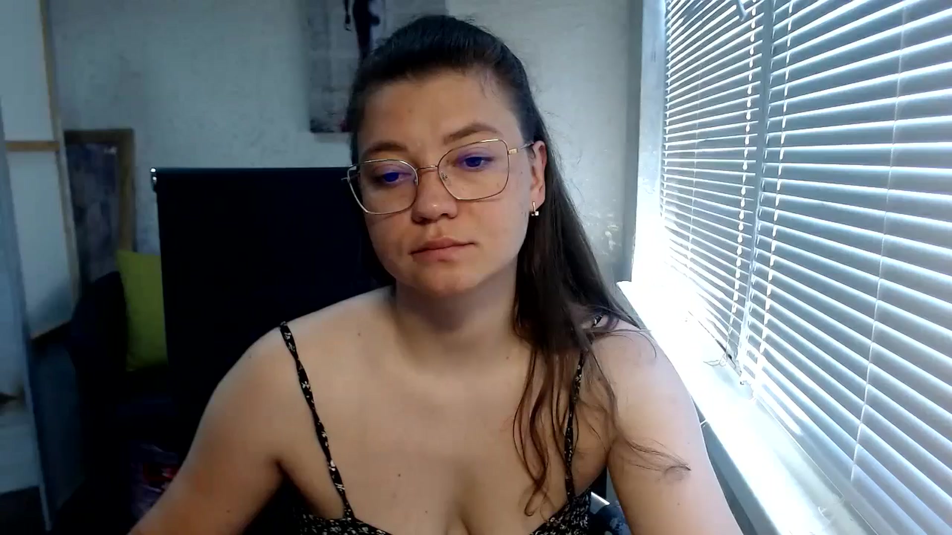 Gallery image thumbnail from SweetArinaA's myfreecams stream on, 06/27/2024, 07:31 image 1 of 20