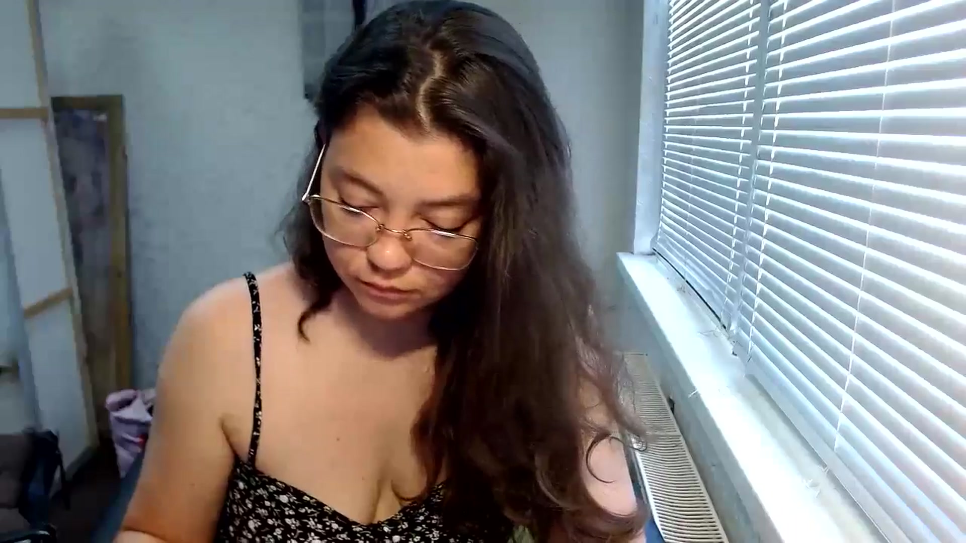 Gallery image thumbnail from SweetArinaA's myfreecams stream on, 06/27/2024, 08:47 image 6 of 20
