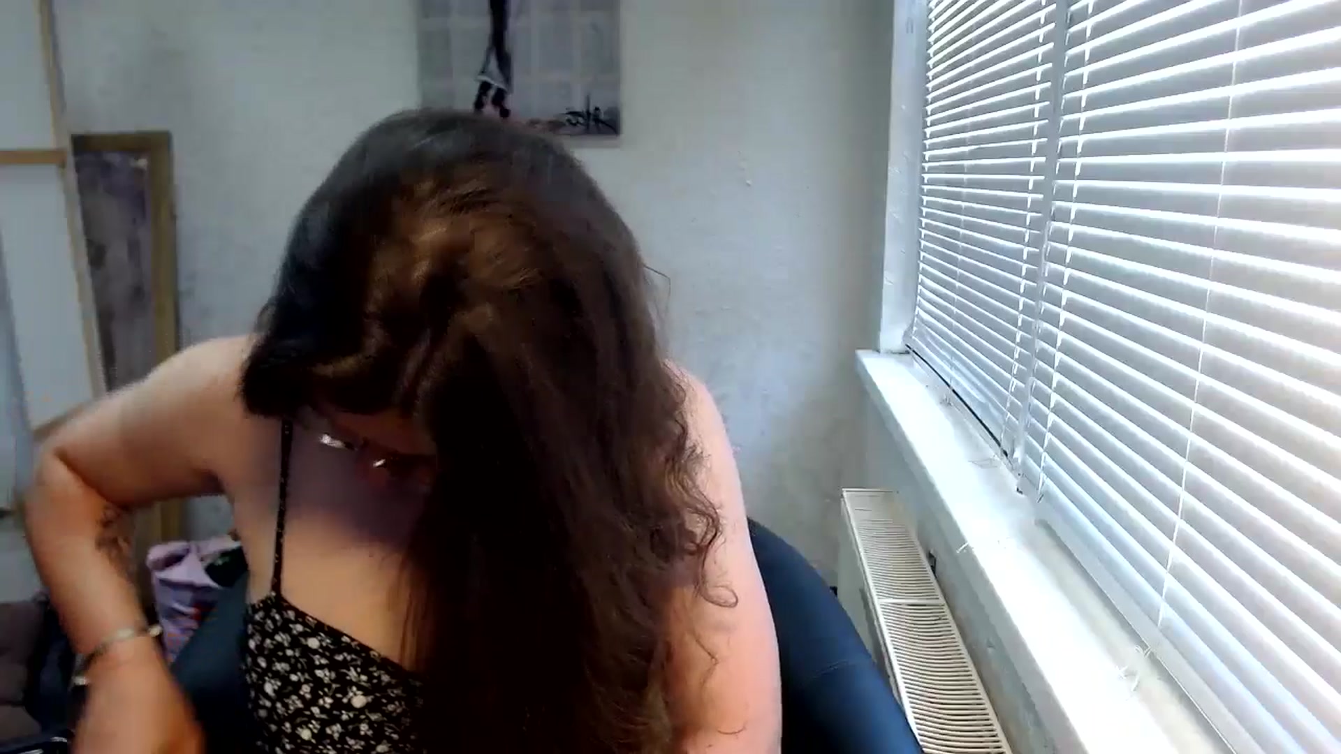 Gallery image thumbnail from SweetArinaA's myfreecams stream on, 06/27/2024, 08:47 image 15 of 20