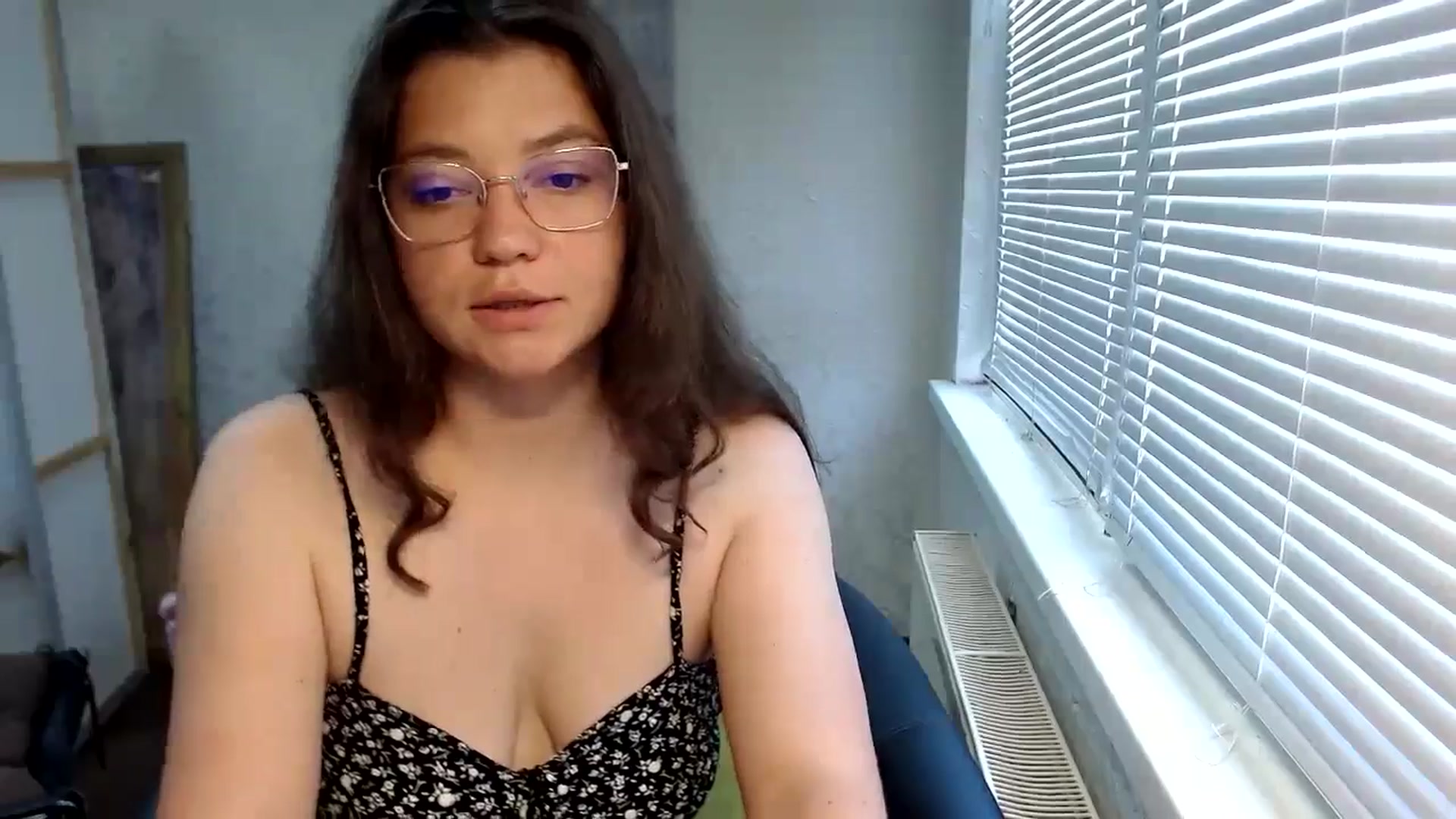 Gallery image thumbnail from SweetArinaA's myfreecams stream on, 06/27/2024, 08:47 image 9 of 20