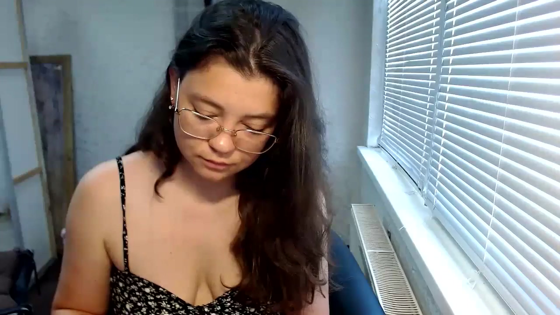 Gallery image thumbnail from SweetArinaA's myfreecams stream on, 06/27/2024, 08:47 image 4 of 20
