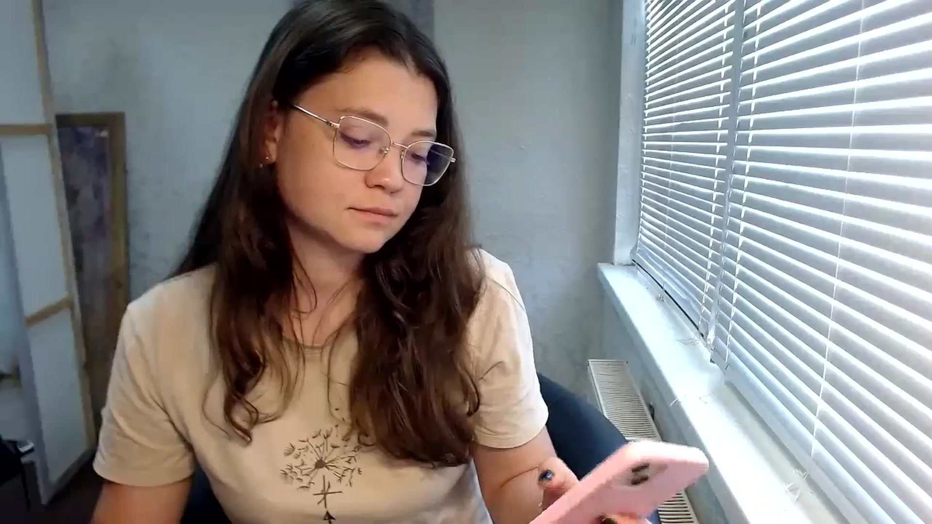 Gallery image thumbnail from SweetArinaA's myfreecams stream on, 06/27/2024, 11:00 image 10 of 20