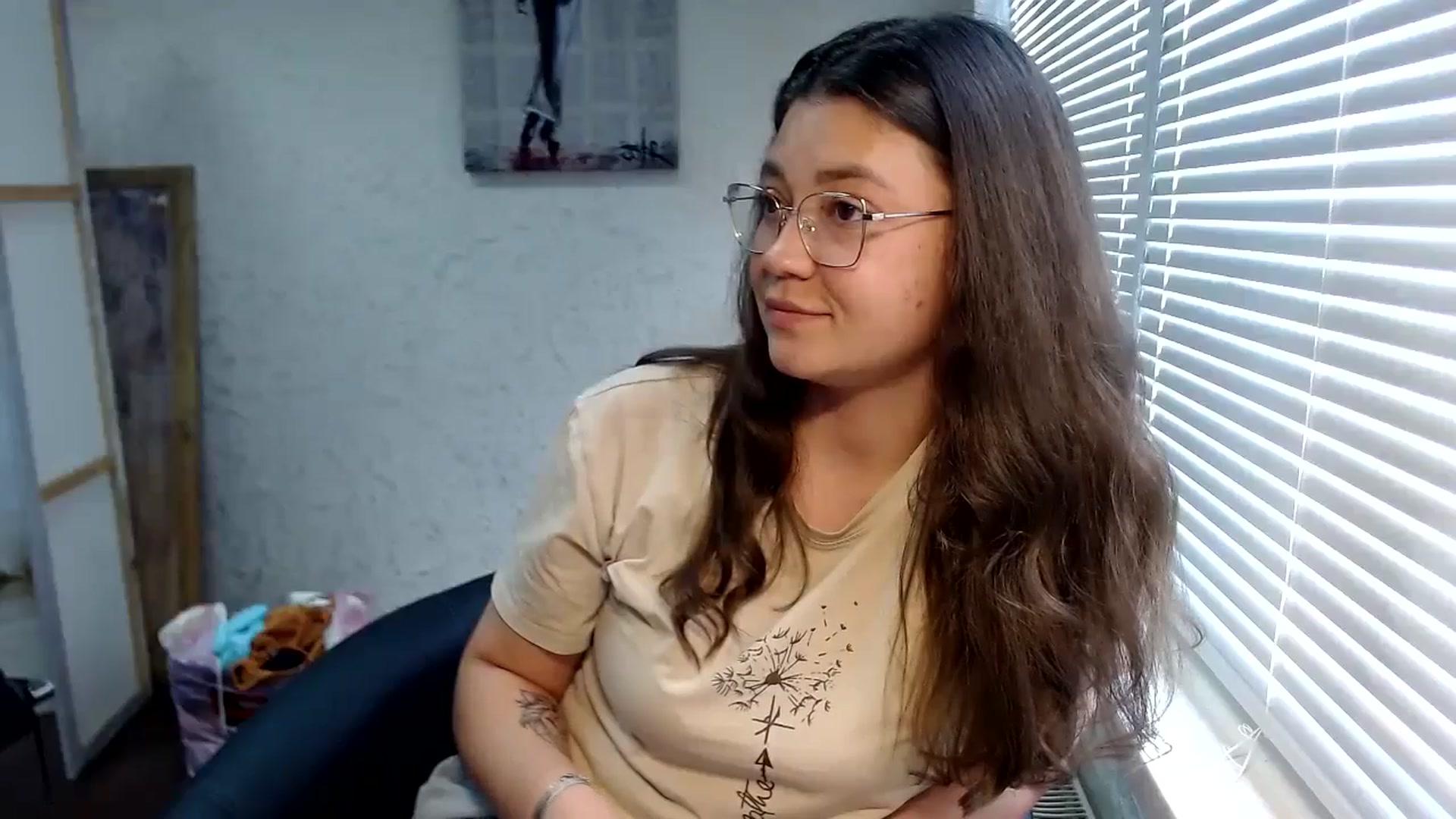 Gallery image thumbnail from SweetArinaA's myfreecams stream on, 06/27/2024, 11:00 image 17 of 20
