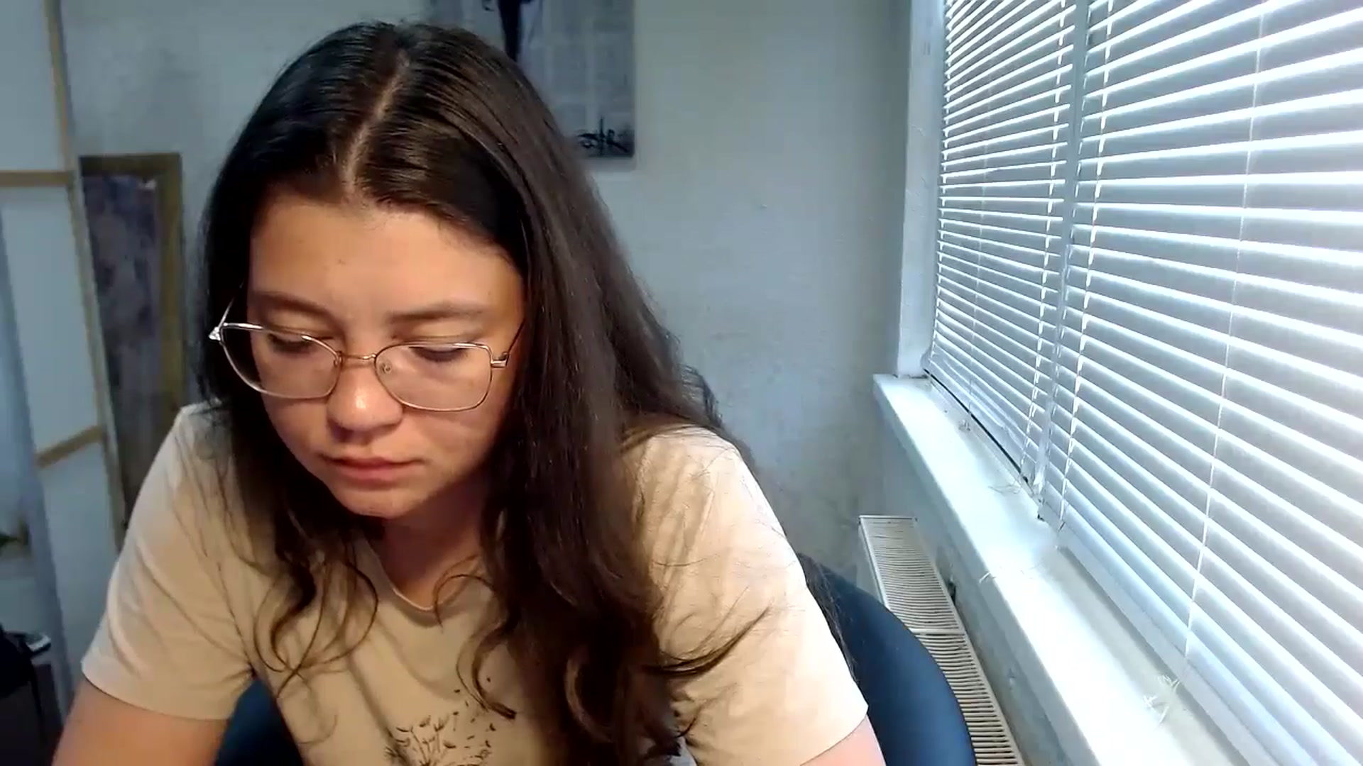 Gallery image thumbnail from SweetArinaA's myfreecams stream on, 06/27/2024, 12:15 image 8 of 20