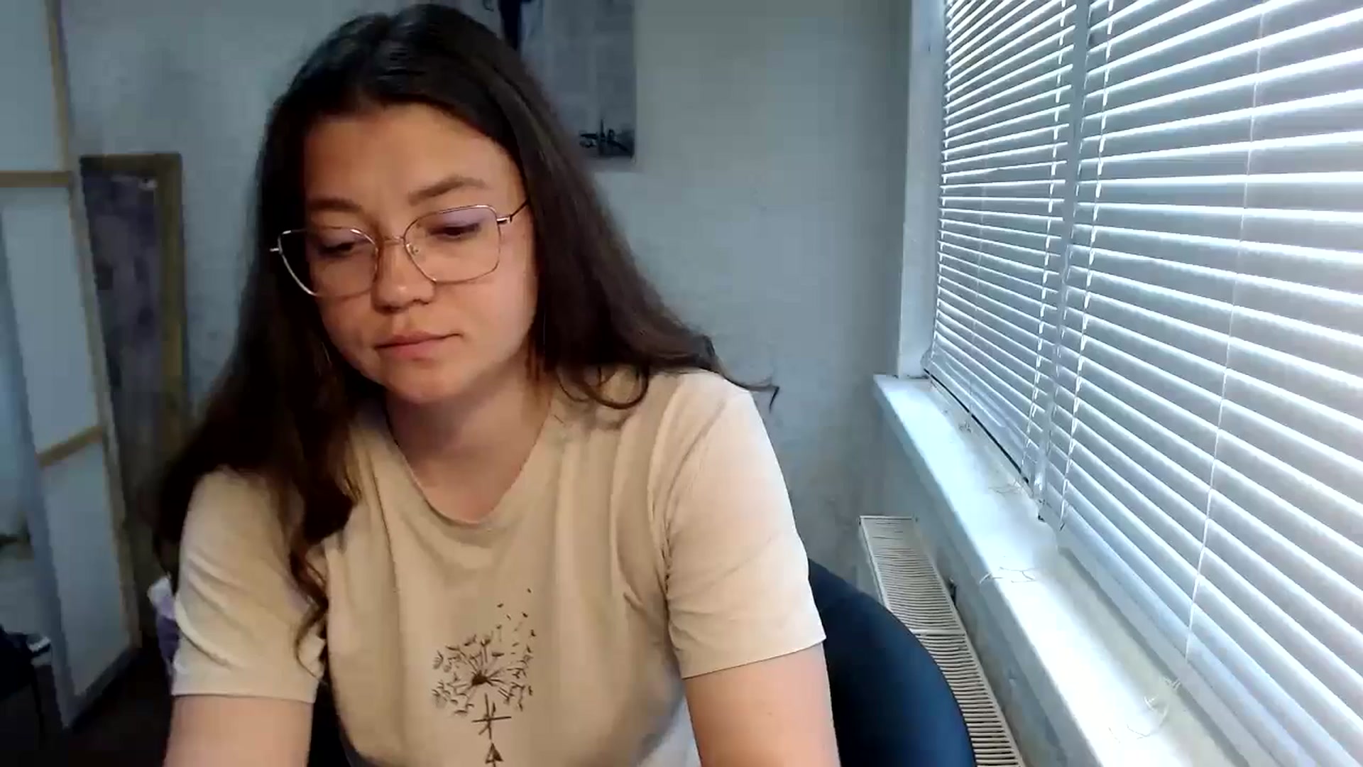 Gallery image thumbnail from SweetArinaA's myfreecams stream on, 06/27/2024, 12:15 image 9 of 20
