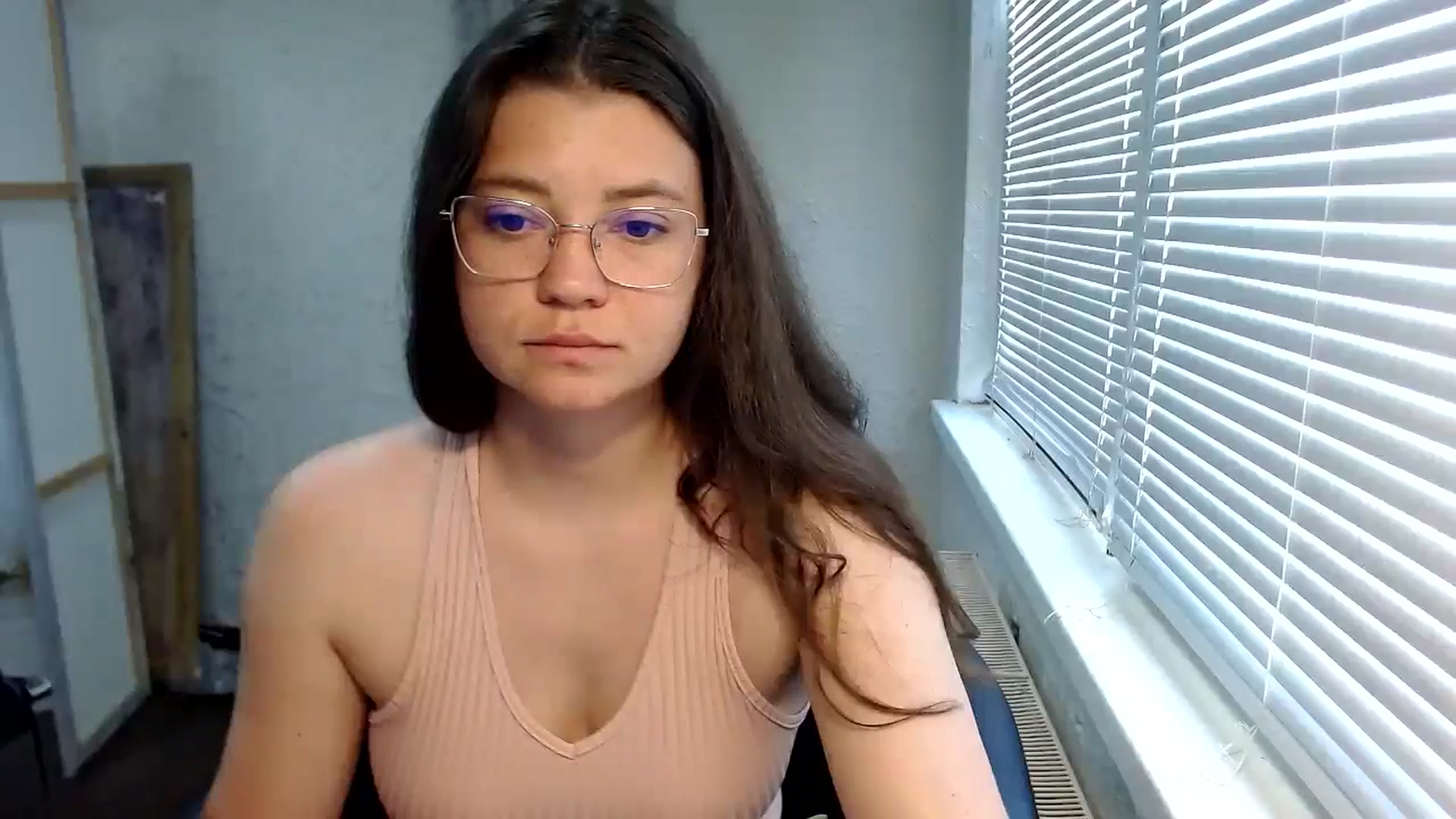 Gallery image thumbnail from SweetArinaA's myfreecams stream on, 06/27/2024, 12:15 image 13 of 20