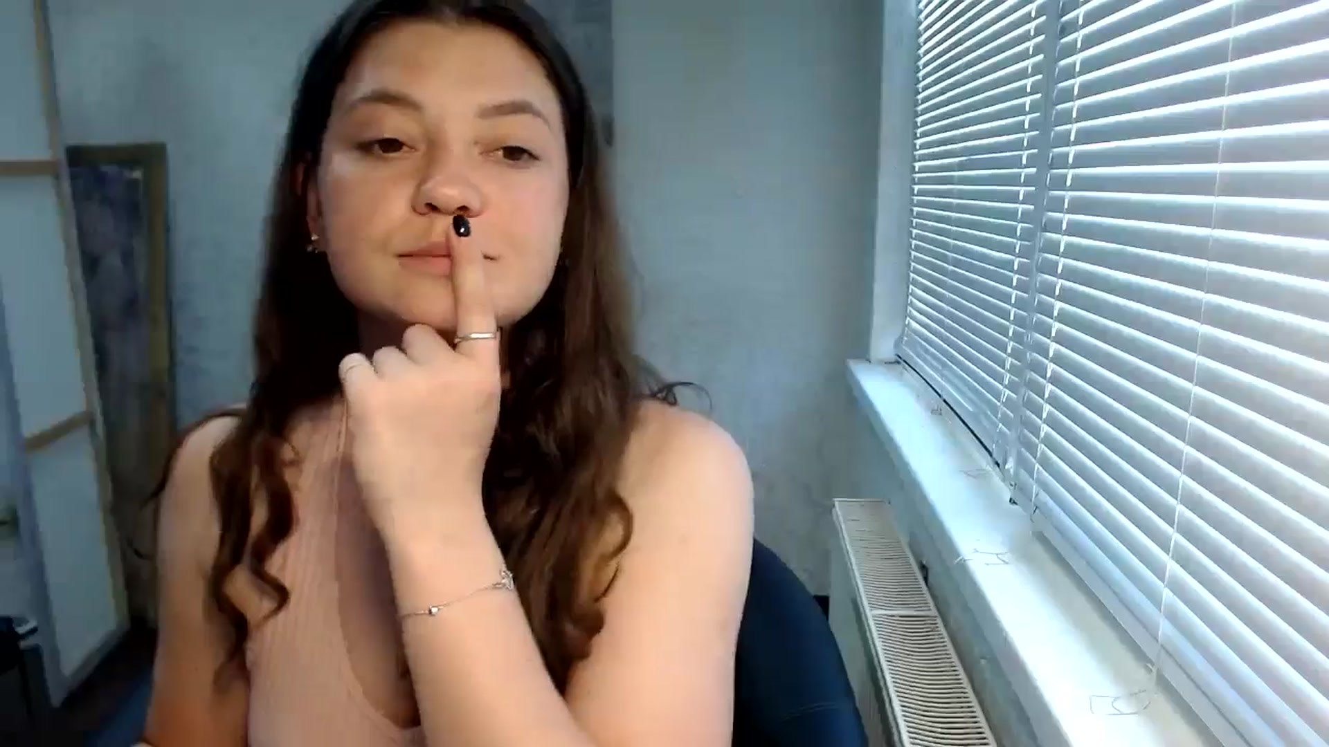 Gallery image thumbnail from SweetArinaA's myfreecams stream on, 06/27/2024, 13:33 image 15 of 20
