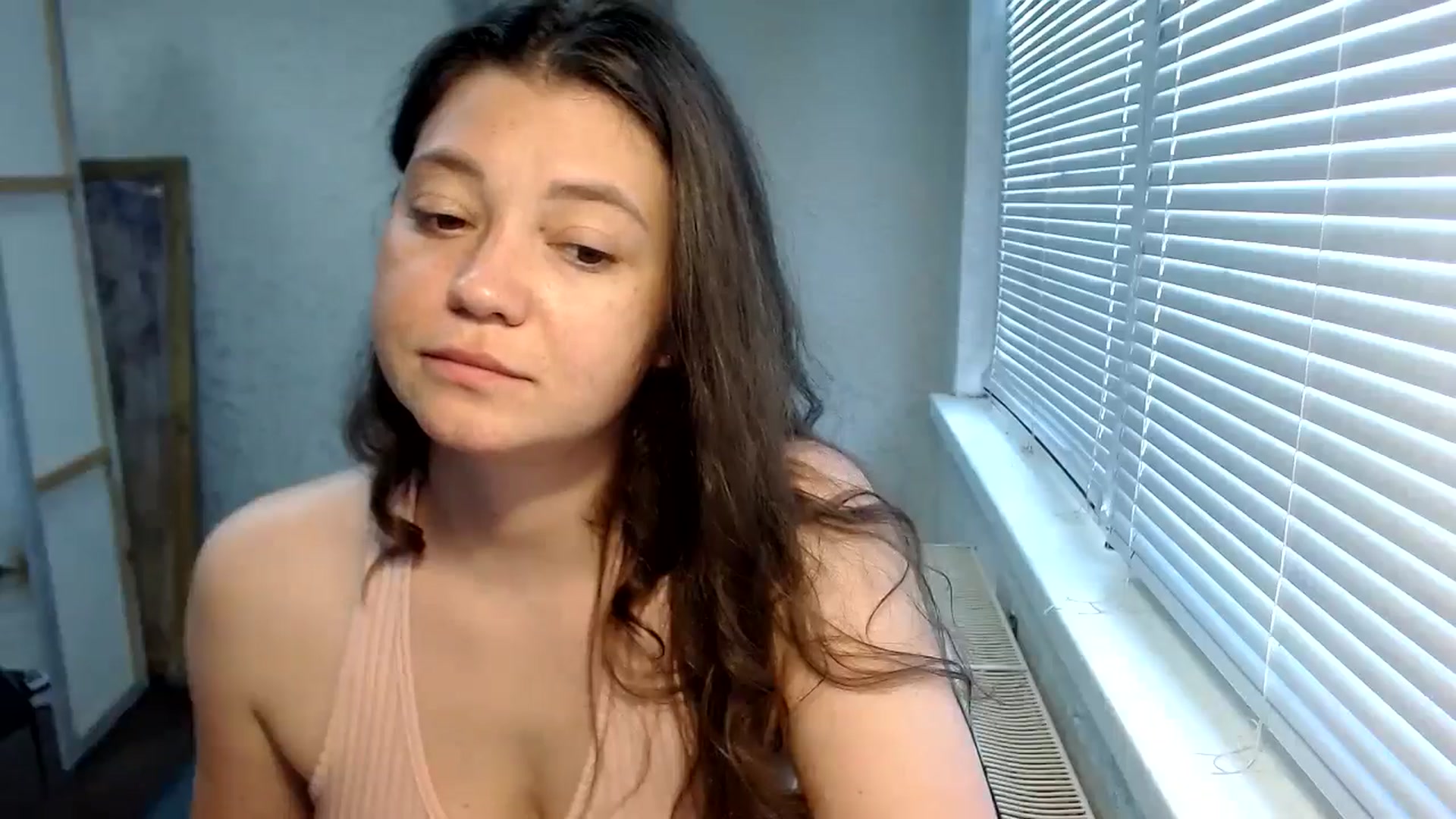 Gallery image thumbnail from SweetArinaA's myfreecams stream on, 06/27/2024, 13:33 image 6 of 20