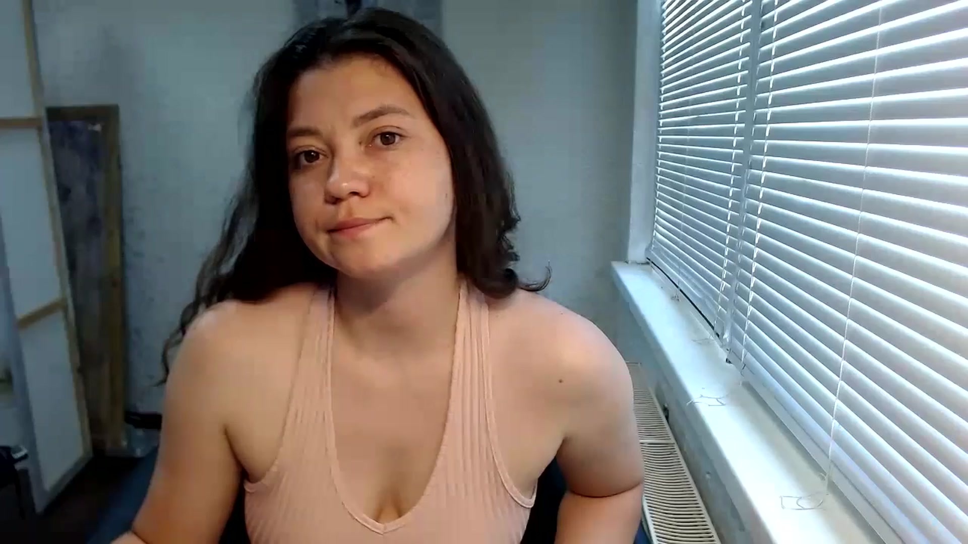 Gallery image thumbnail from SweetArinaA's myfreecams stream on, 06/27/2024, 13:33 image 12 of 20