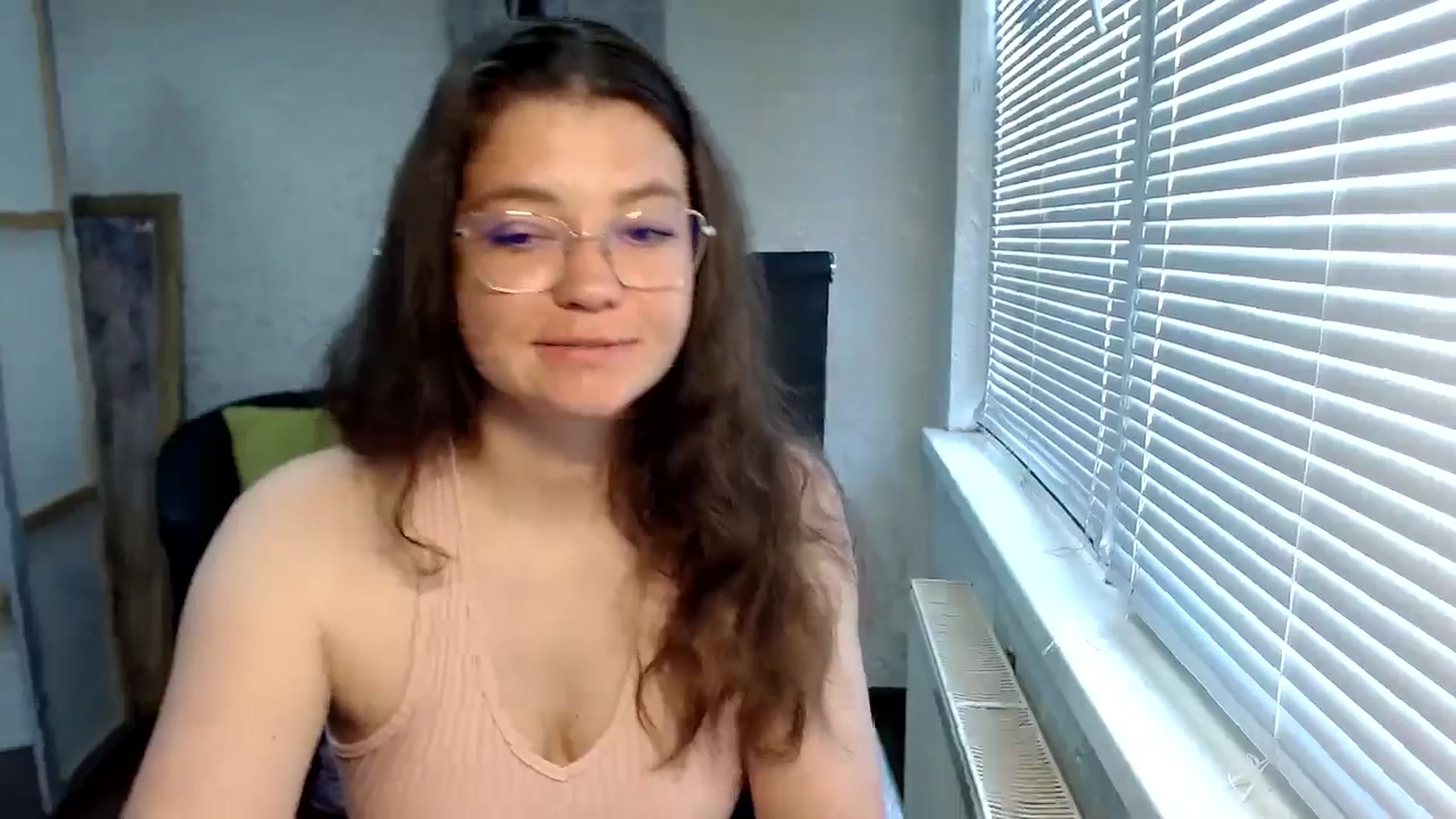 Gallery image thumbnail from SweetArinaA's myfreecams stream on, 06/29/2024, 09:26 image 17 of 20