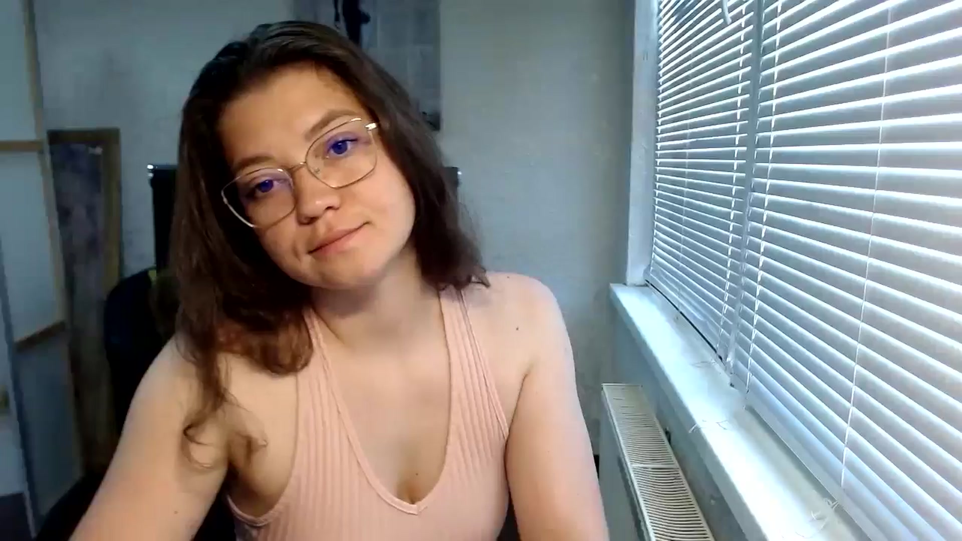 Gallery image thumbnail from SweetArinaA's myfreecams stream on, 06/29/2024, 09:26 image 15 of 20