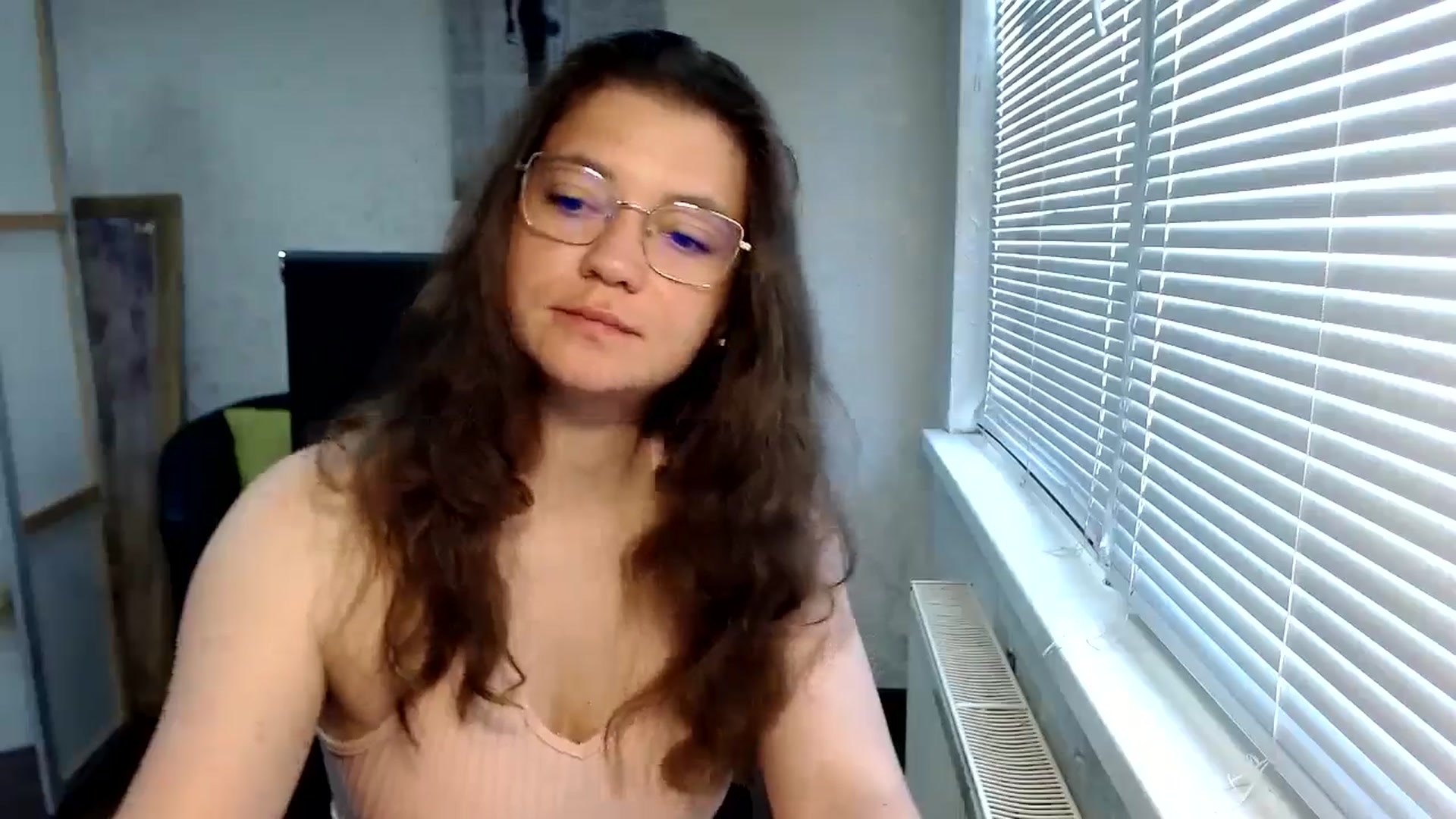 Gallery image thumbnail from SweetArinaA's myfreecams stream on, 06/29/2024, 09:26 image 13 of 20