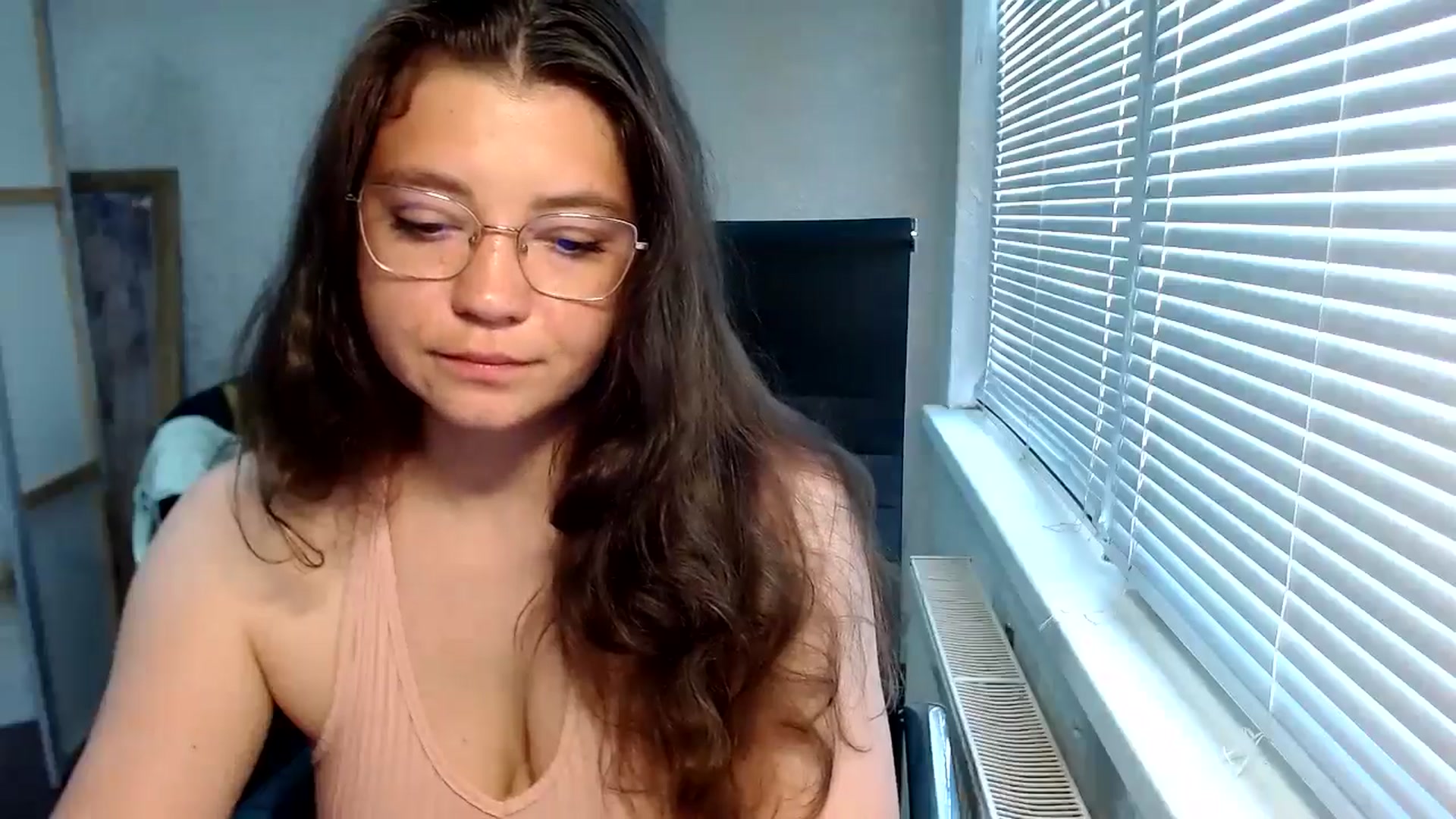 Gallery image thumbnail from SweetArinaA's myfreecams stream on, 06/29/2024, 11:01 image 4 of 20