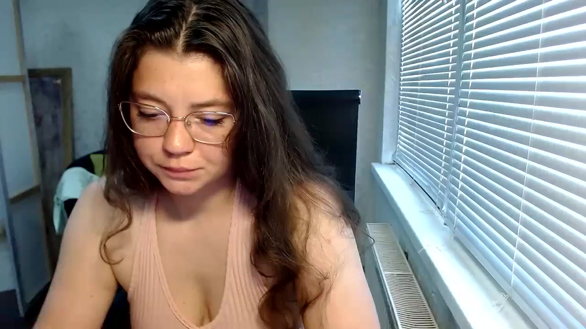 Gallery image thumbnail from SweetArinaA's myfreecams stream on, 06/29/2024, 11:01 image 2 of 20