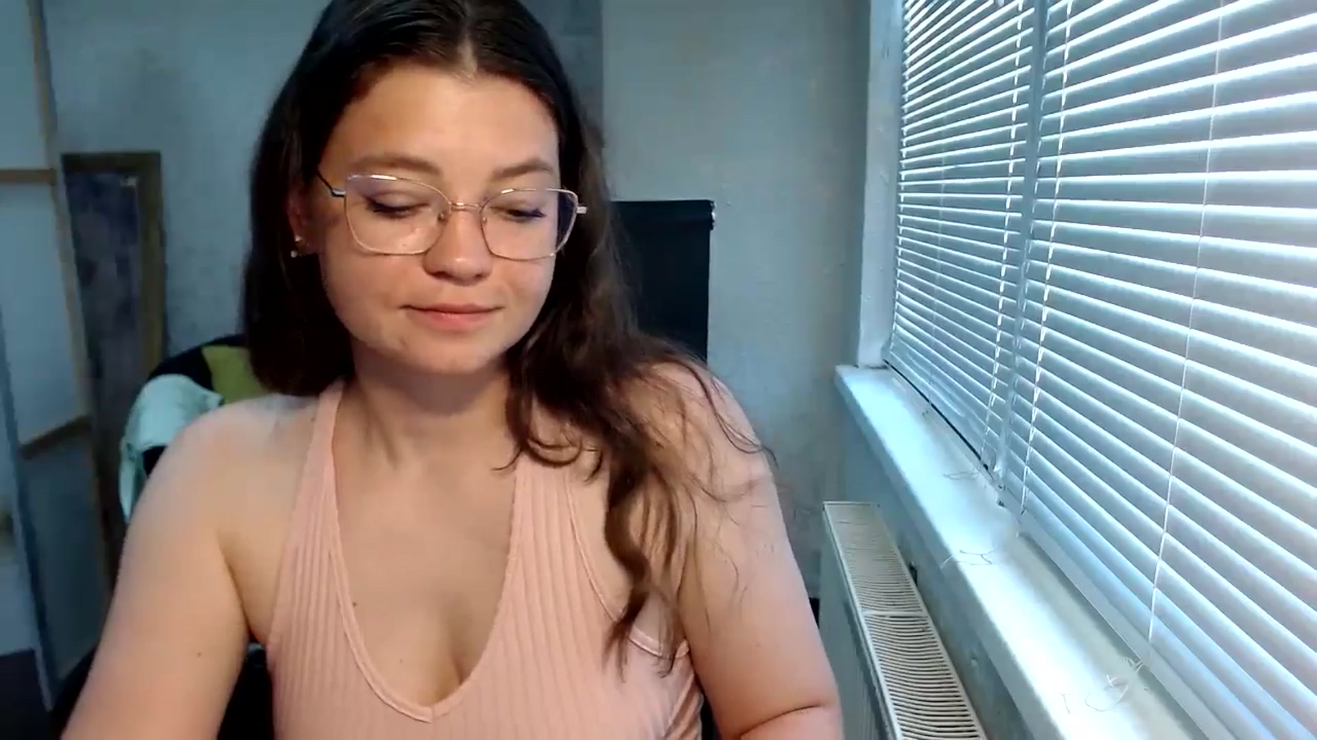 Gallery image thumbnail from SweetArinaA's myfreecams stream on, 06/29/2024, 11:01 image 13 of 20