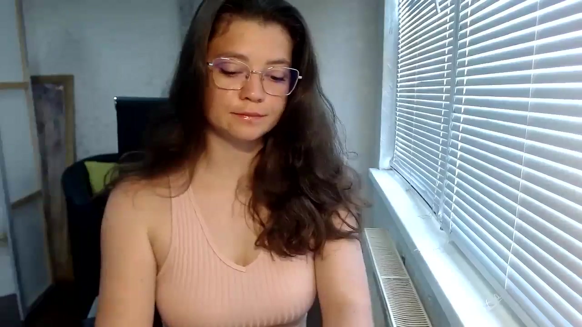 Gallery image thumbnail from SweetArinaA's myfreecams stream on, 07/09/2024, 08:26 image 10 of 20
