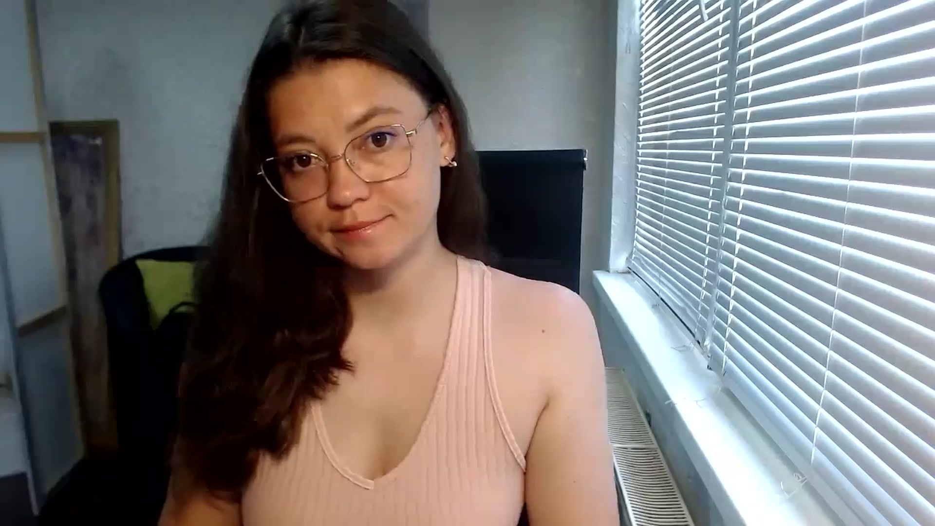 Gallery image thumbnail from SweetArinaA's myfreecams stream on, 07/09/2024, 08:26 image 18 of 20