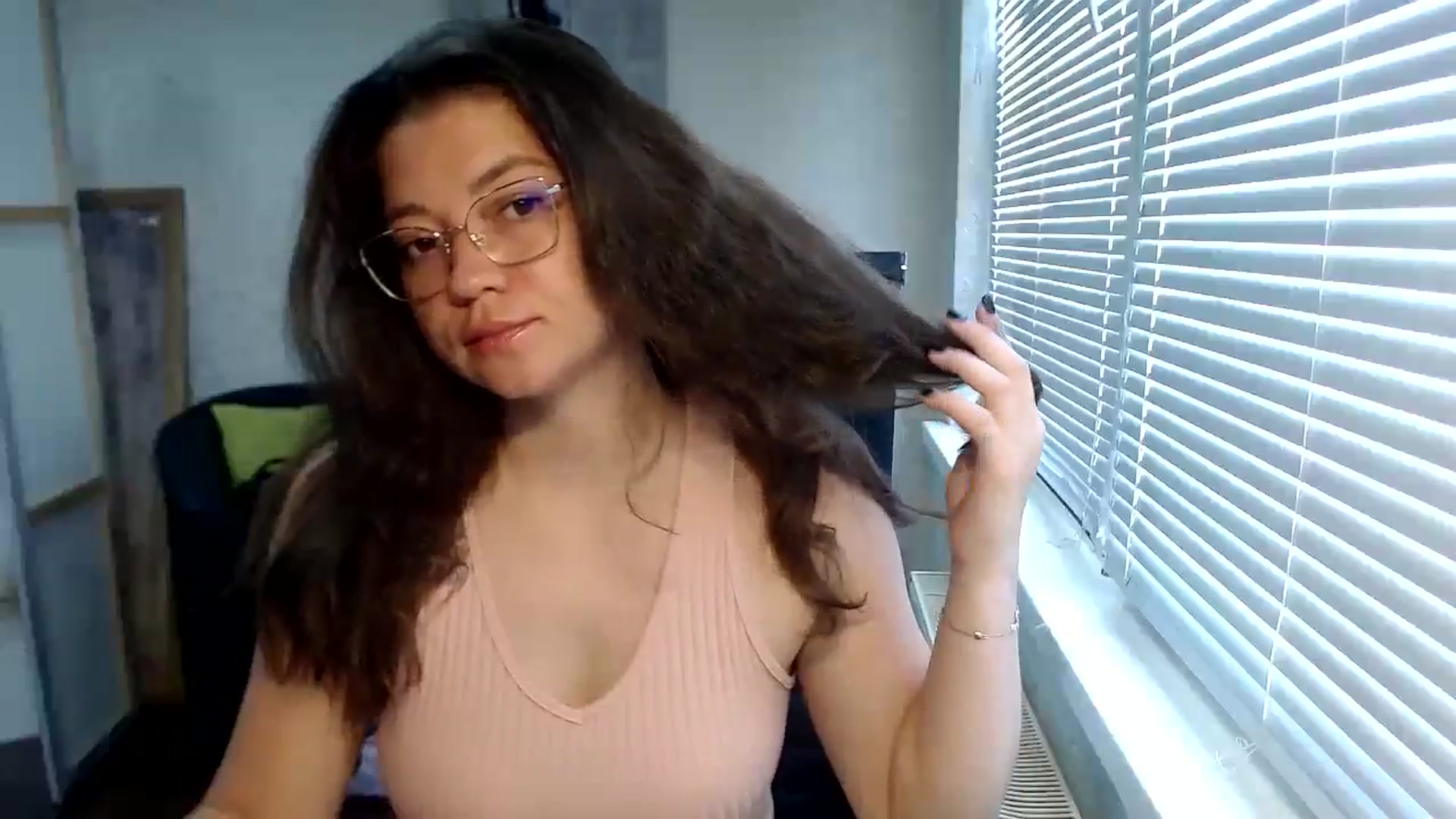 Gallery image thumbnail from SweetArinaA's myfreecams stream on, 07/09/2024, 08:26 image 12 of 20