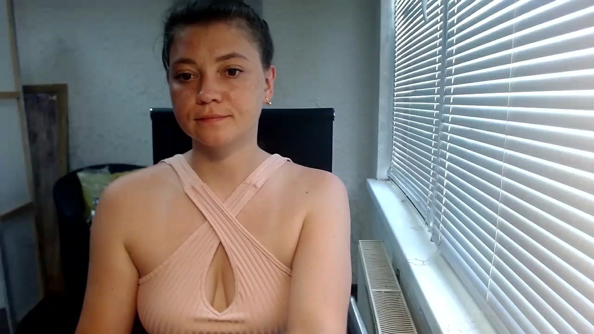 Gallery image thumbnail from SweetArinaA's myfreecams stream on, 07/09/2024, 11:35 image 20 of 20