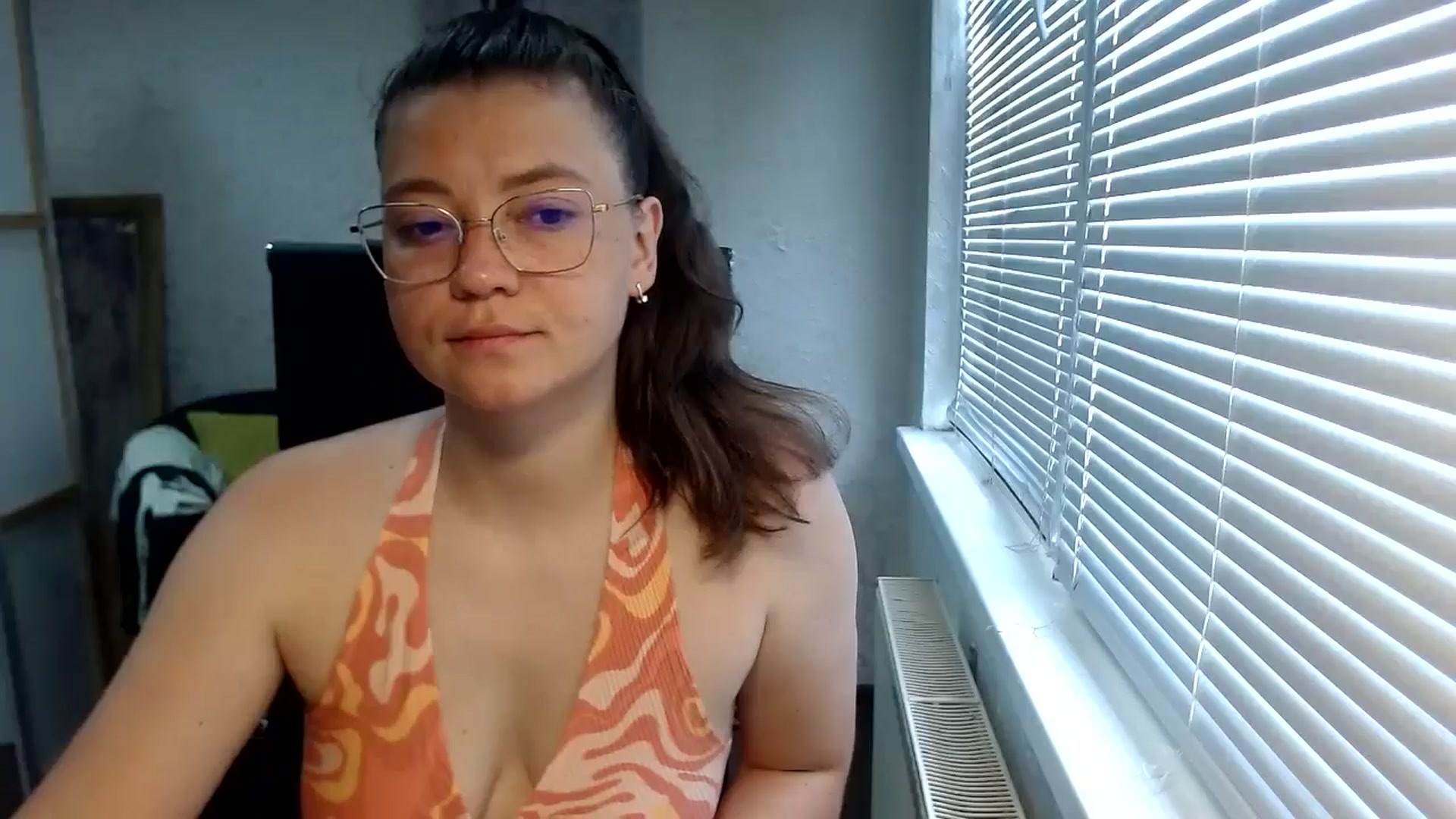 Gallery image thumbnail from SweetArinaA's myfreecams stream on, 07/10/2024, 08:04 image 4 of 20