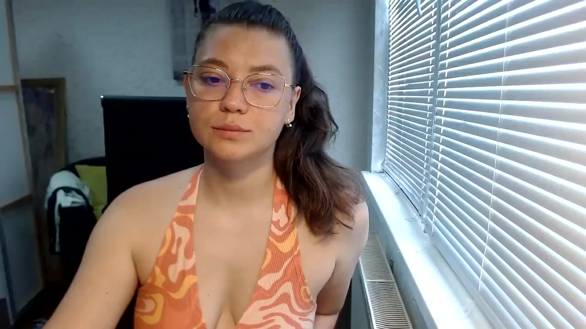 Gallery image thumbnail from SweetArinaA's myfreecams stream on, 07/10/2024, 08:04 image 8 of 20