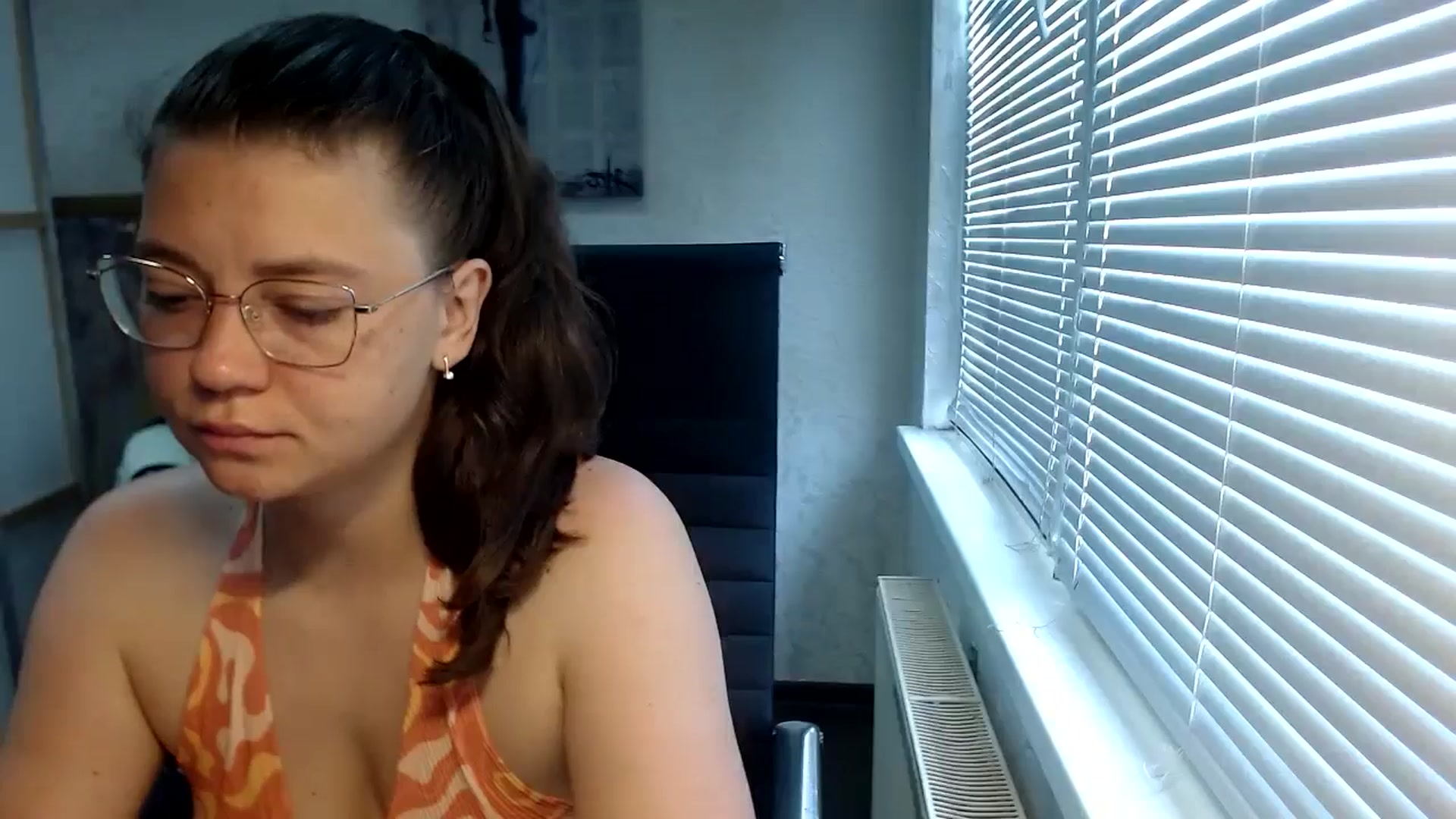 Gallery image thumbnail from SweetArinaA's myfreecams stream on, 07/10/2024, 08:04 image 13 of 20
