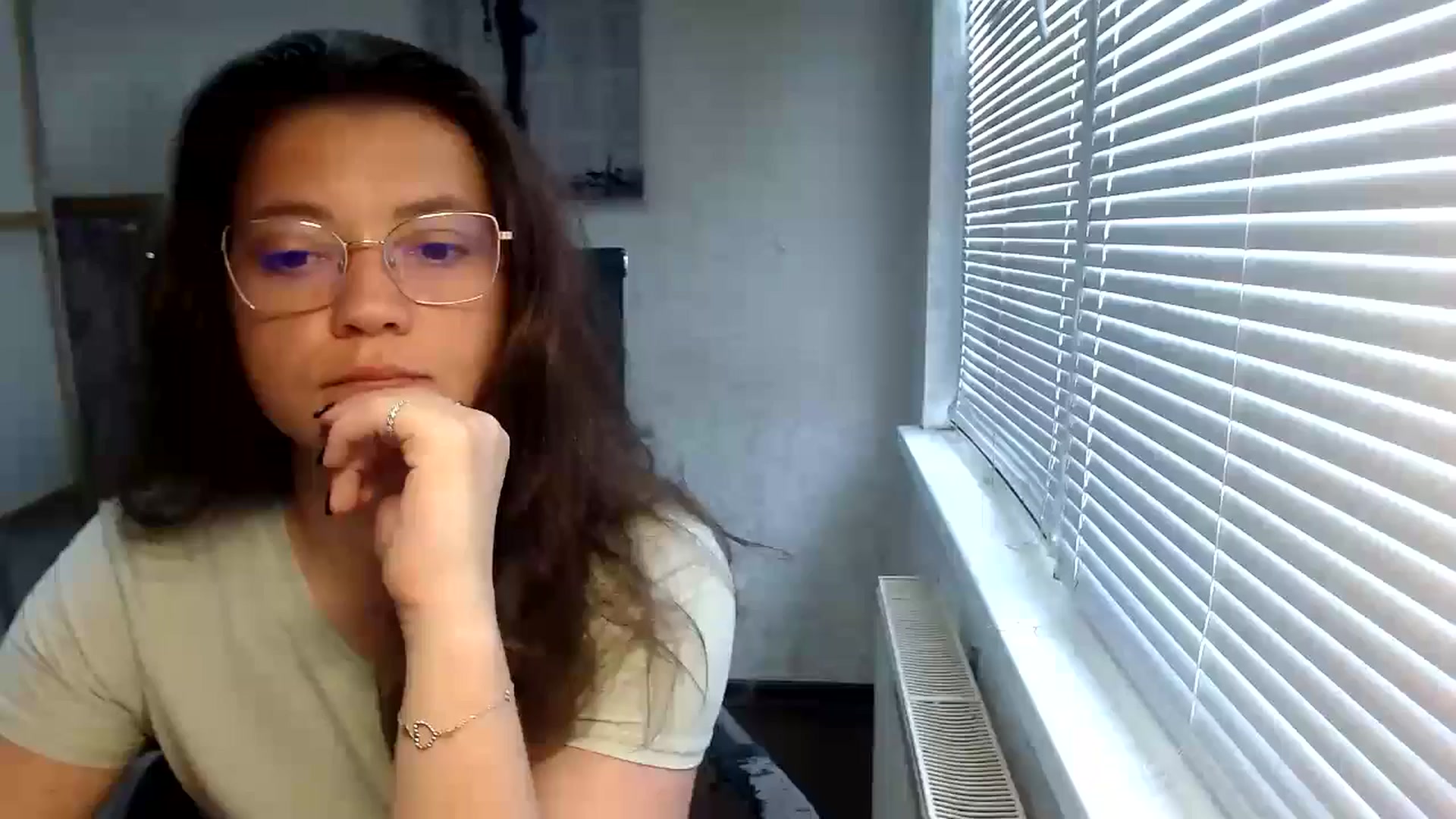 Gallery image thumbnail from SweetArinaA's myfreecams stream on, 07/10/2024, 08:33 image 11 of 20