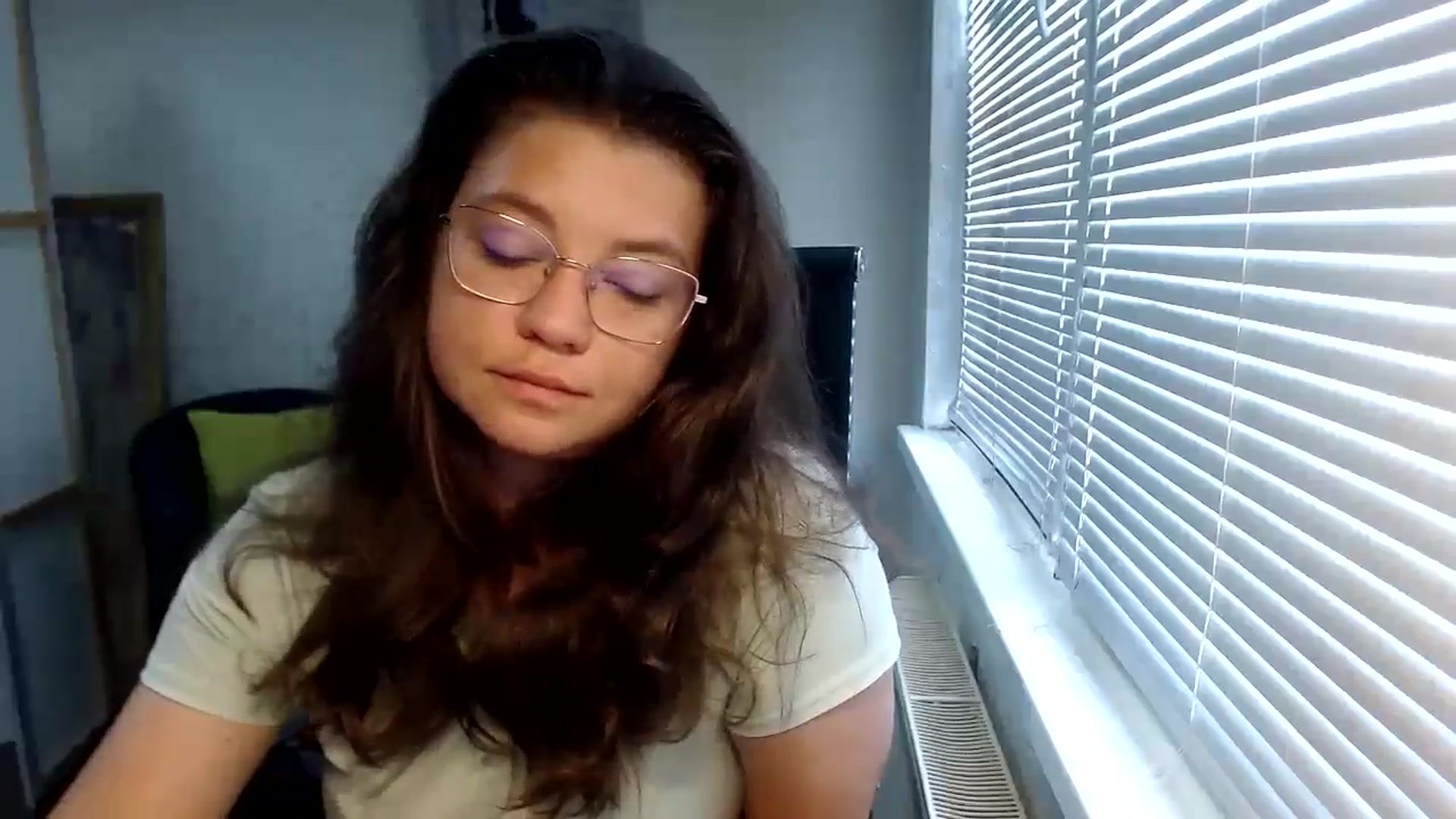 Gallery image thumbnail from SweetArinaA's myfreecams stream on, 07/10/2024, 08:33 image 4 of 20