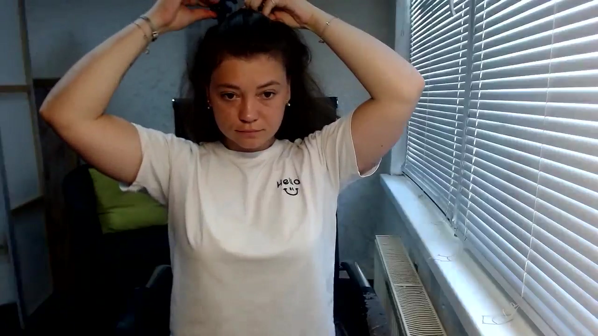 Gallery image thumbnail from SweetArinaA's myfreecams stream on, 07/14/2024, 11:11 image 10 of 20