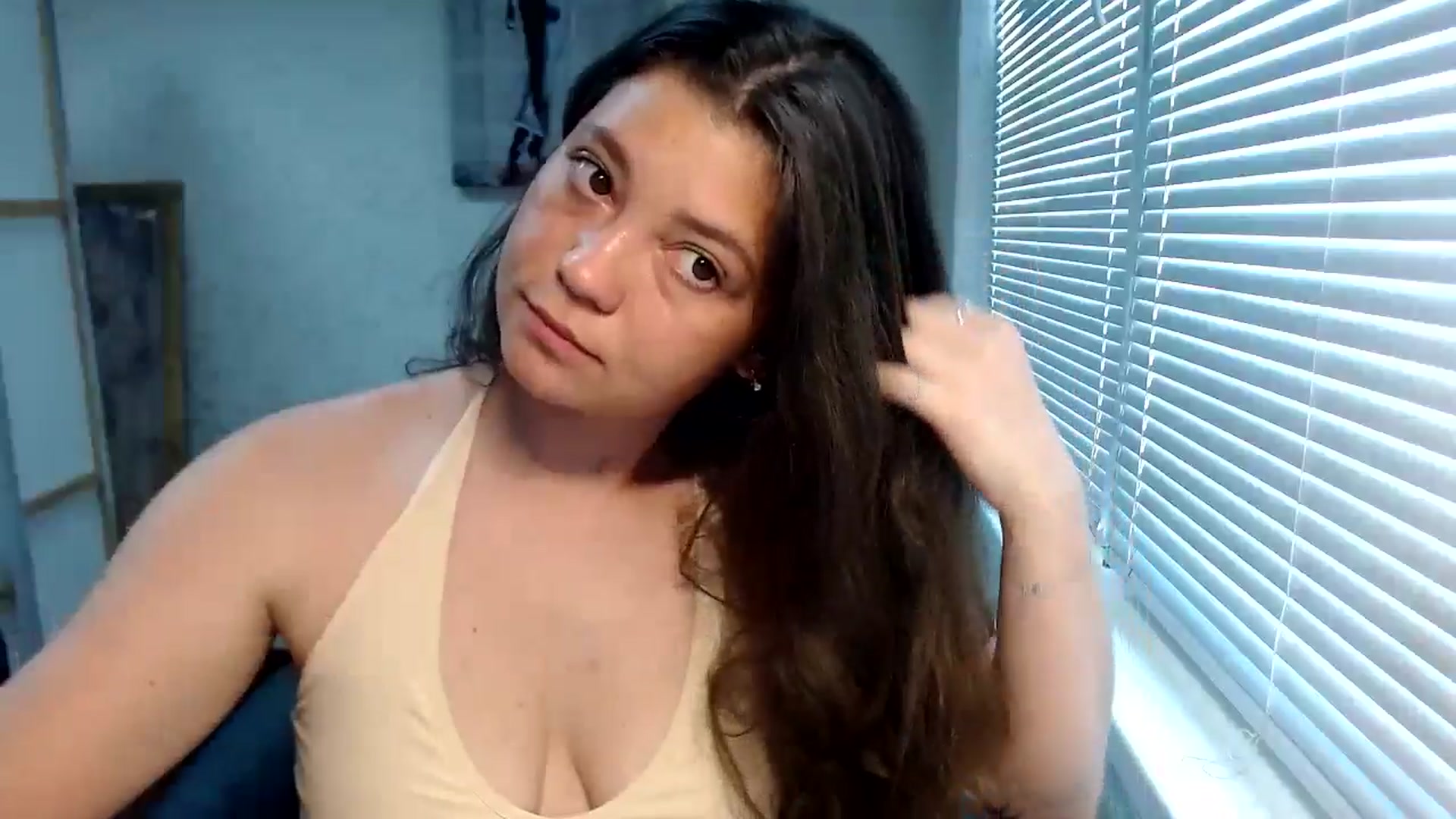 Gallery image thumbnail from SweetArinaA's myfreecams stream on, 07/14/2024, 12:59 image 6 of 20