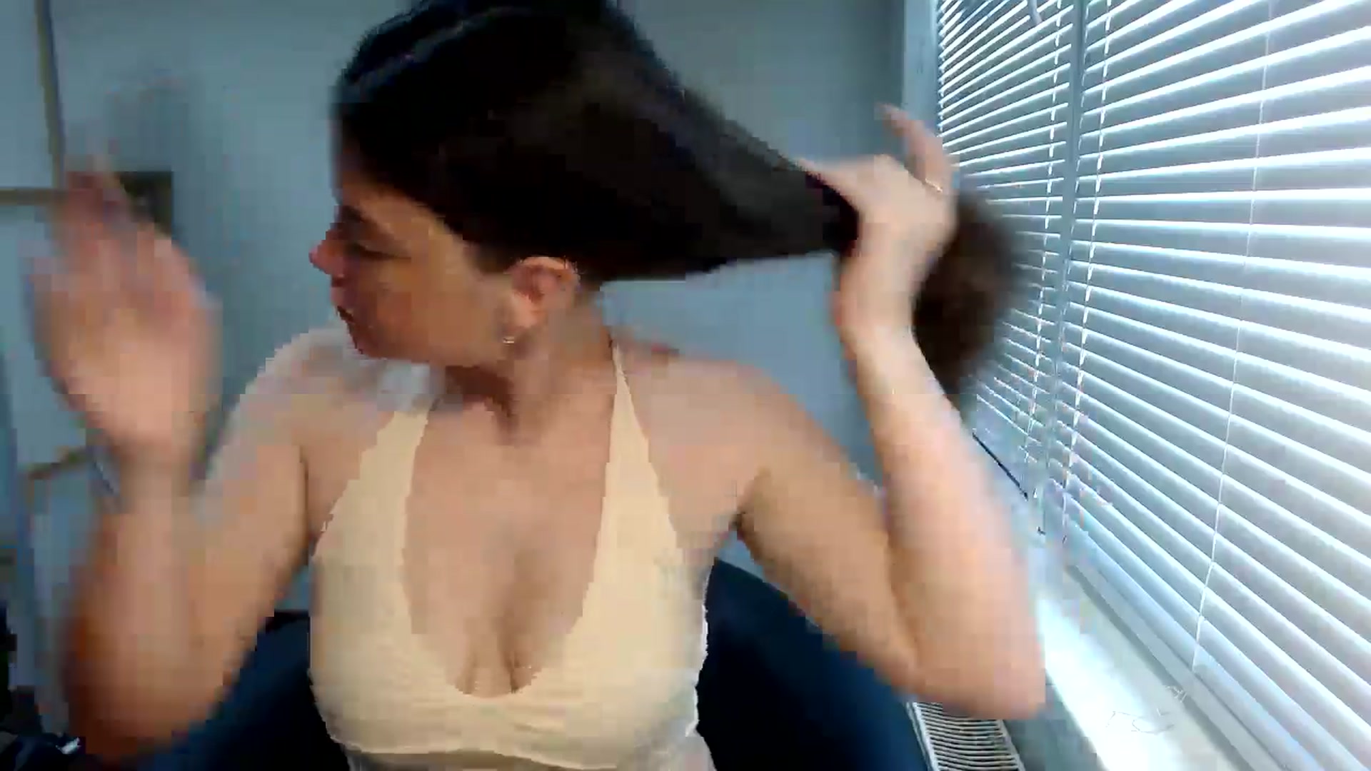 Gallery image thumbnail from SweetArinaA's myfreecams stream on, 07/14/2024, 12:59 image 12 of 20