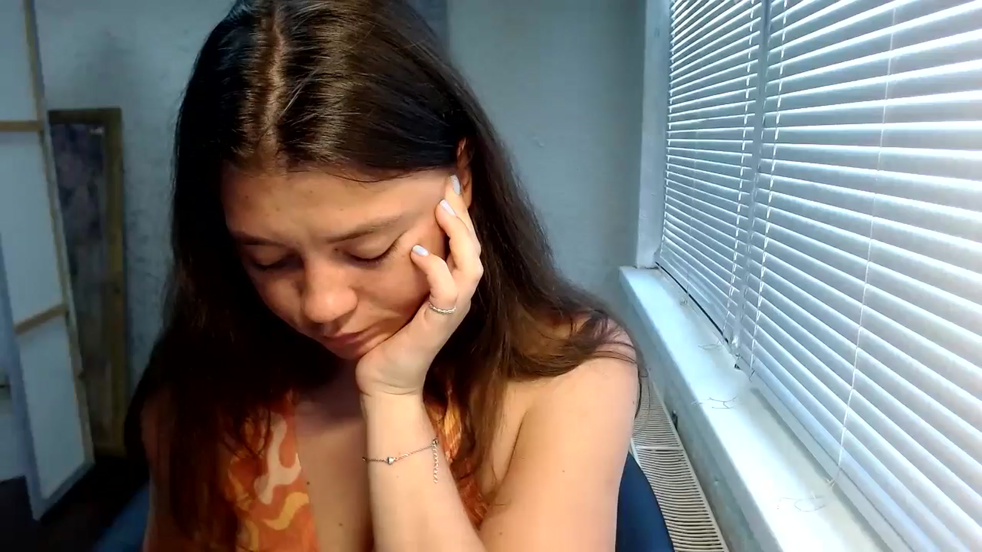 Gallery image thumbnail from SweetArinaA's myfreecams stream on, 07/14/2024, 15:47 image 6 of 20