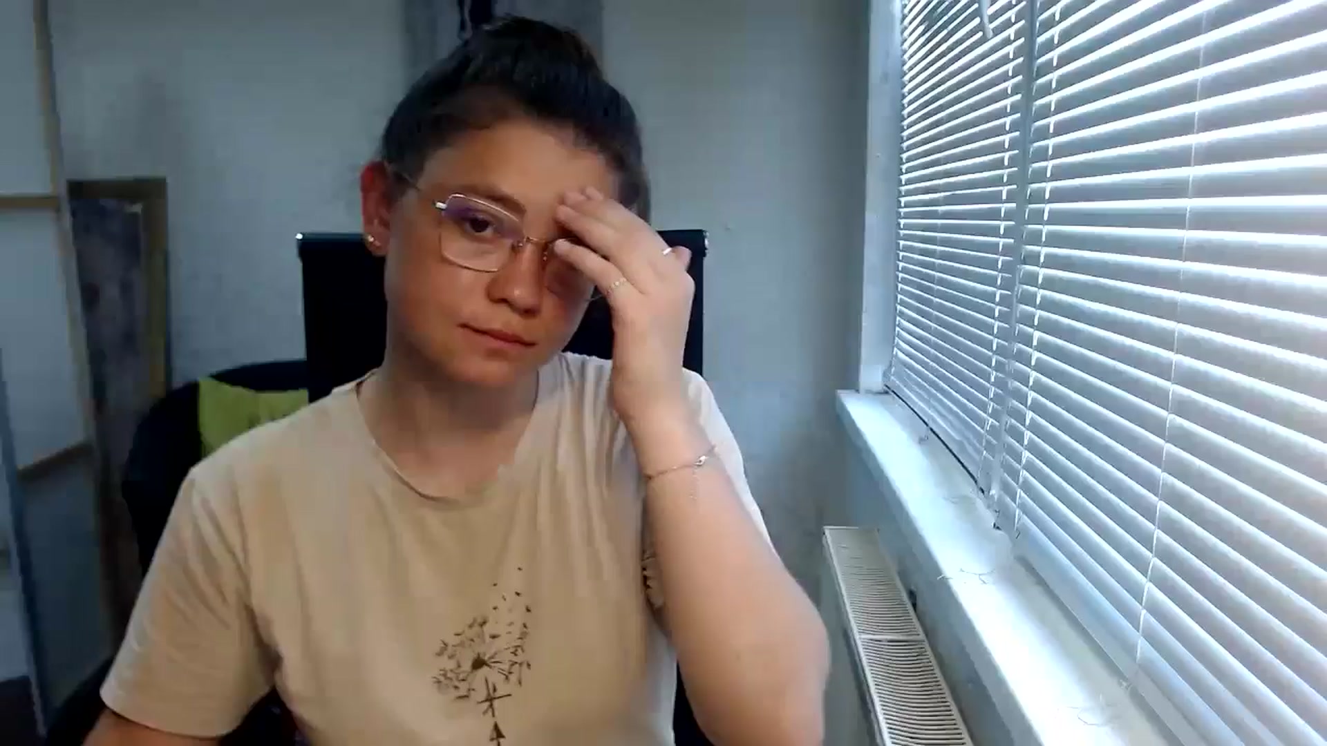 Gallery image thumbnail from SweetArinaA's myfreecams stream on, 07/15/2024, 09:13 image 1 of 20
