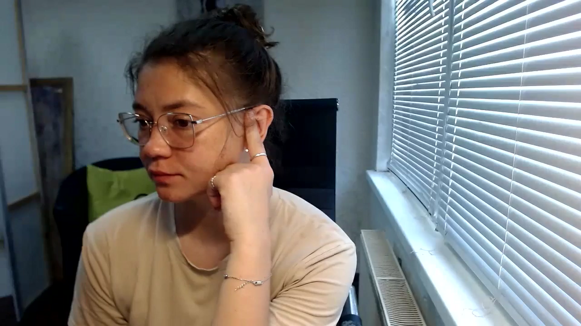 Gallery image thumbnail from SweetArinaA's myfreecams stream on, 07/15/2024, 09:13 image 14 of 20
