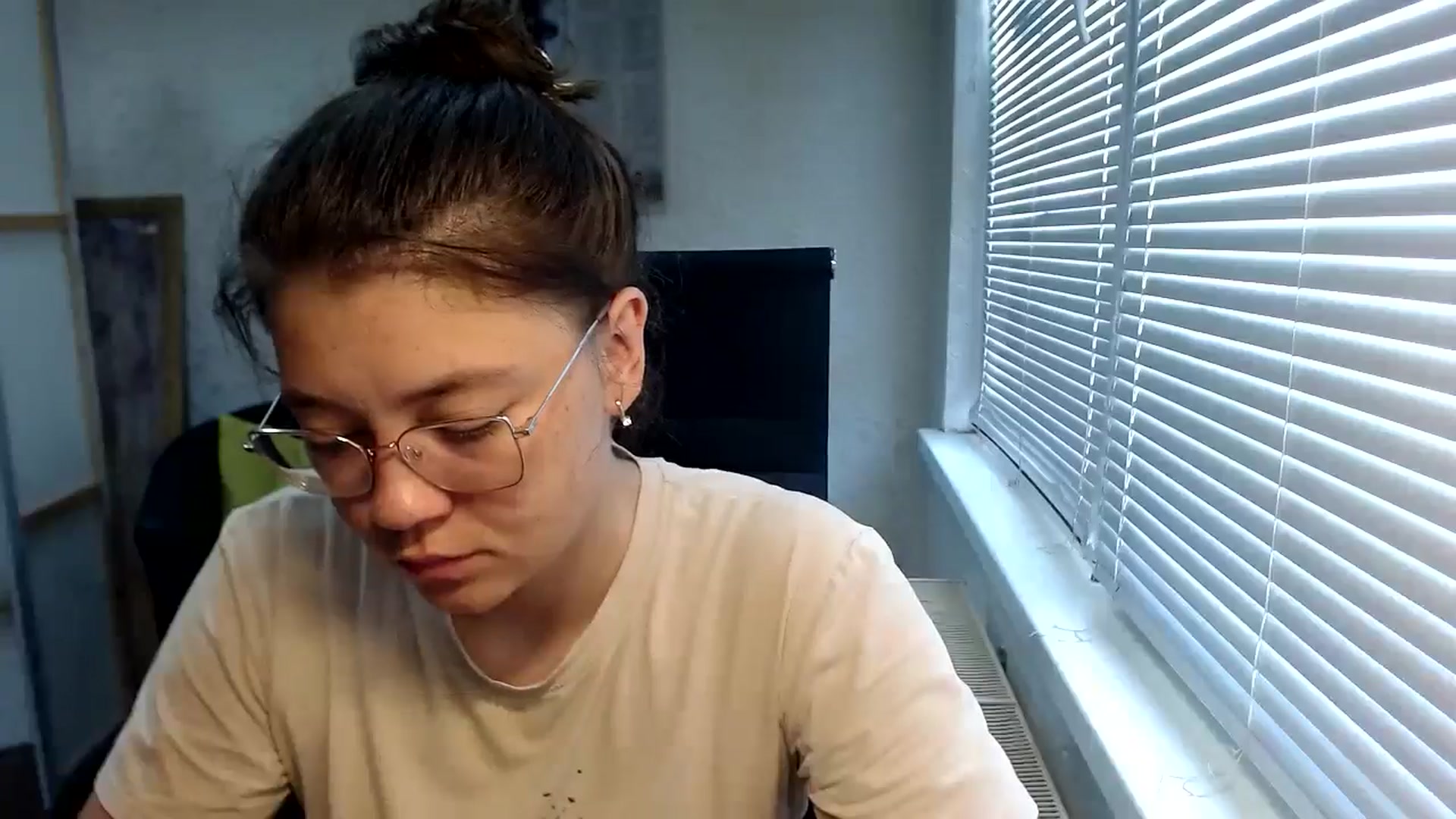 Gallery image thumbnail from SweetArinaA's myfreecams stream on, 07/15/2024, 09:13 image 15 of 20