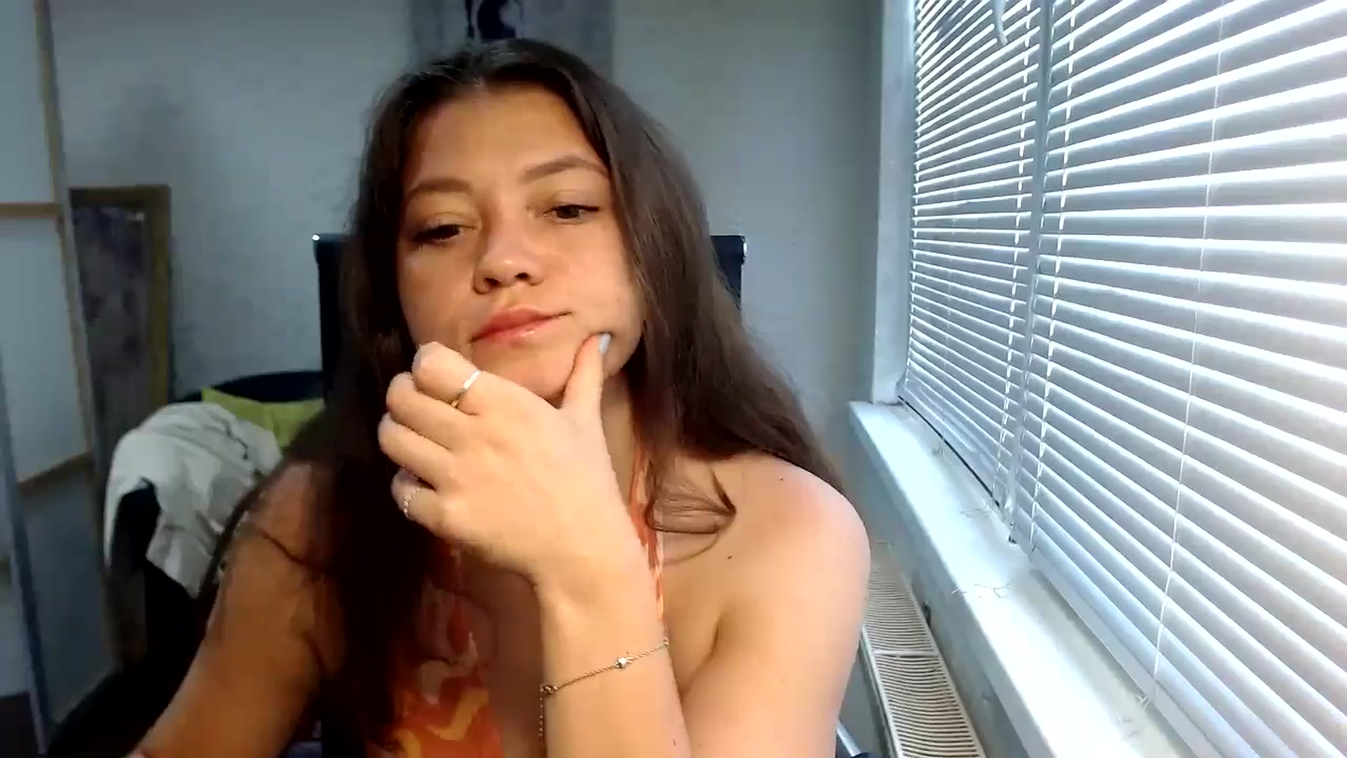 Gallery image thumbnail from SweetArinaA's myfreecams stream on, 07/15/2024, 10:26 image 20 of 20