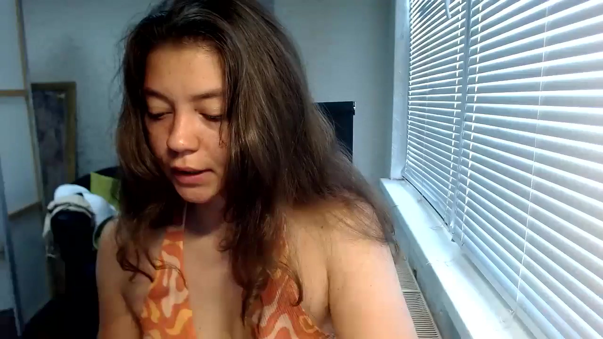 Gallery image thumbnail from SweetArinaA's myfreecams stream on, 07/15/2024, 10:26 image 6 of 20