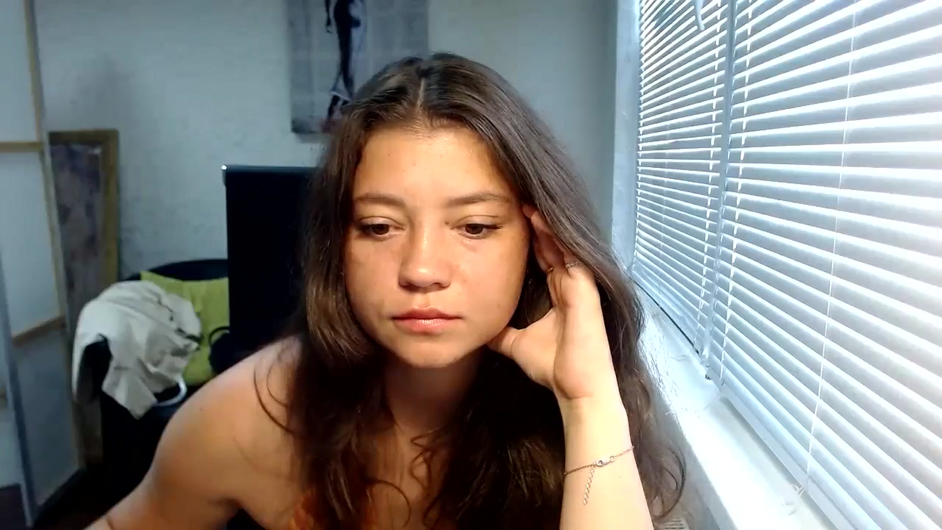 Gallery image thumbnail from SweetArinaA's myfreecams stream on, 07/15/2024, 10:26 image 15 of 20