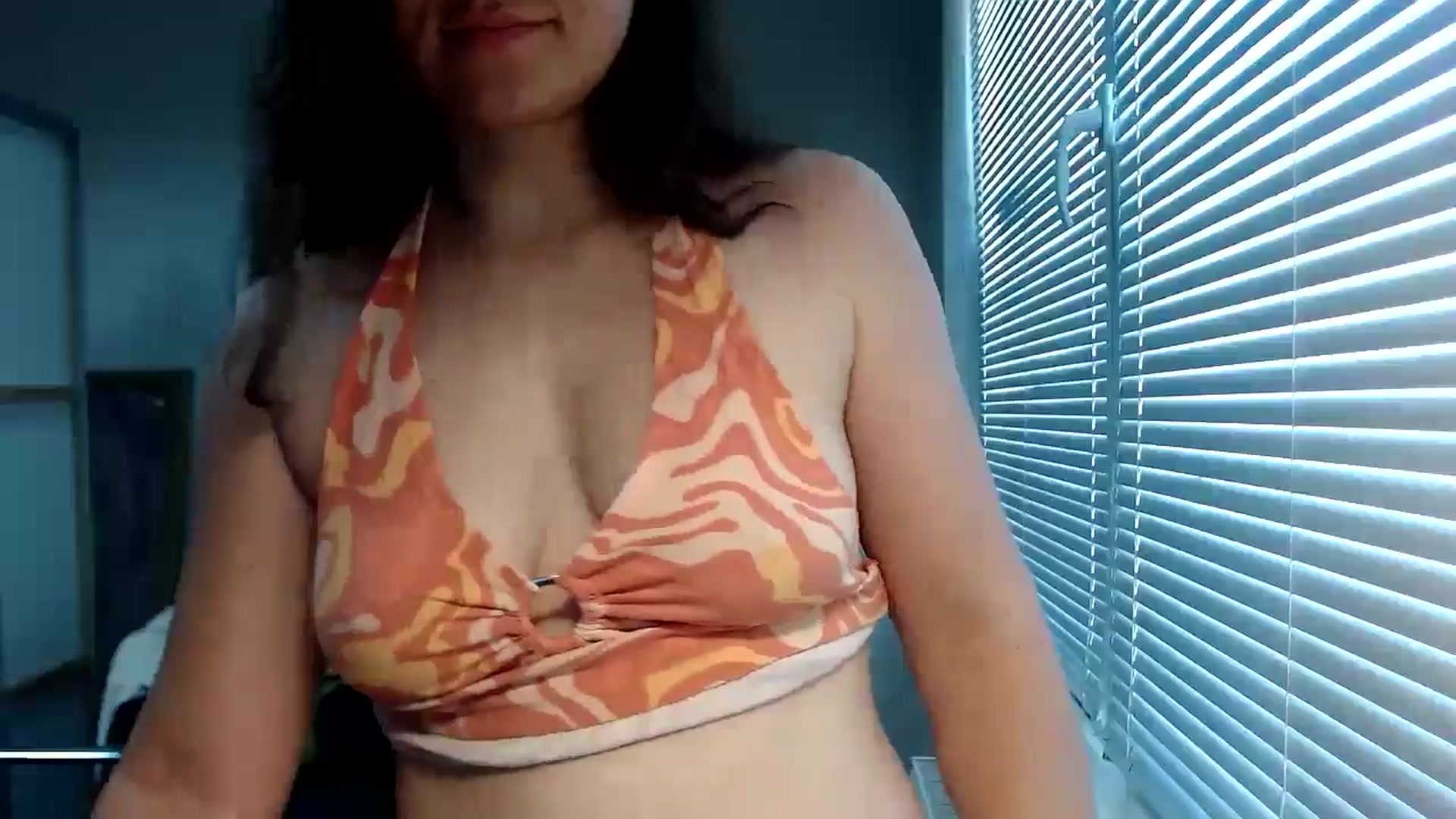 Gallery image thumbnail from SweetArinaA's myfreecams stream on, 07/15/2024, 11:08 image 15 of 20