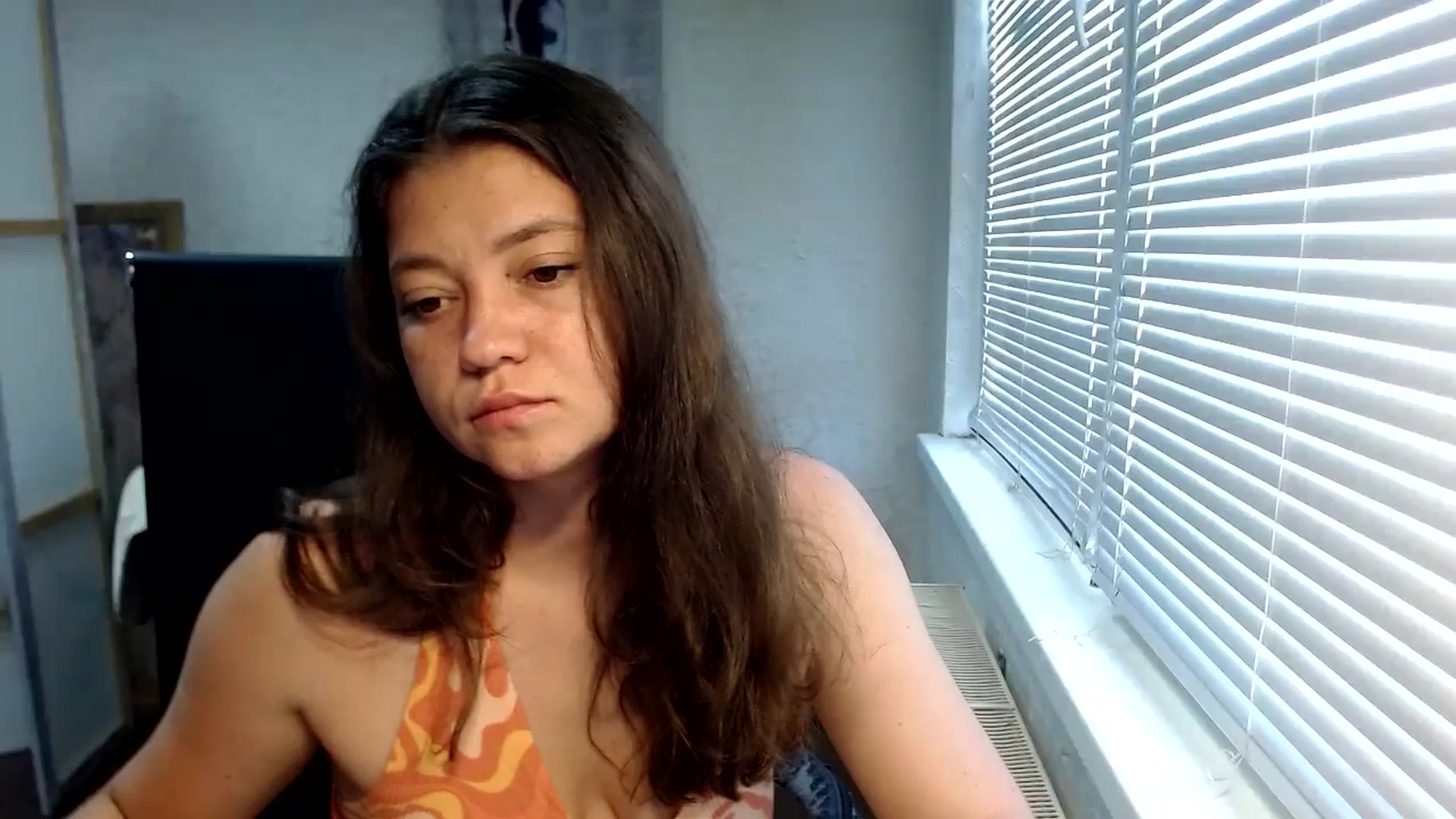 Gallery image thumbnail from SweetArinaA's myfreecams stream on, 07/15/2024, 11:08 image 4 of 20