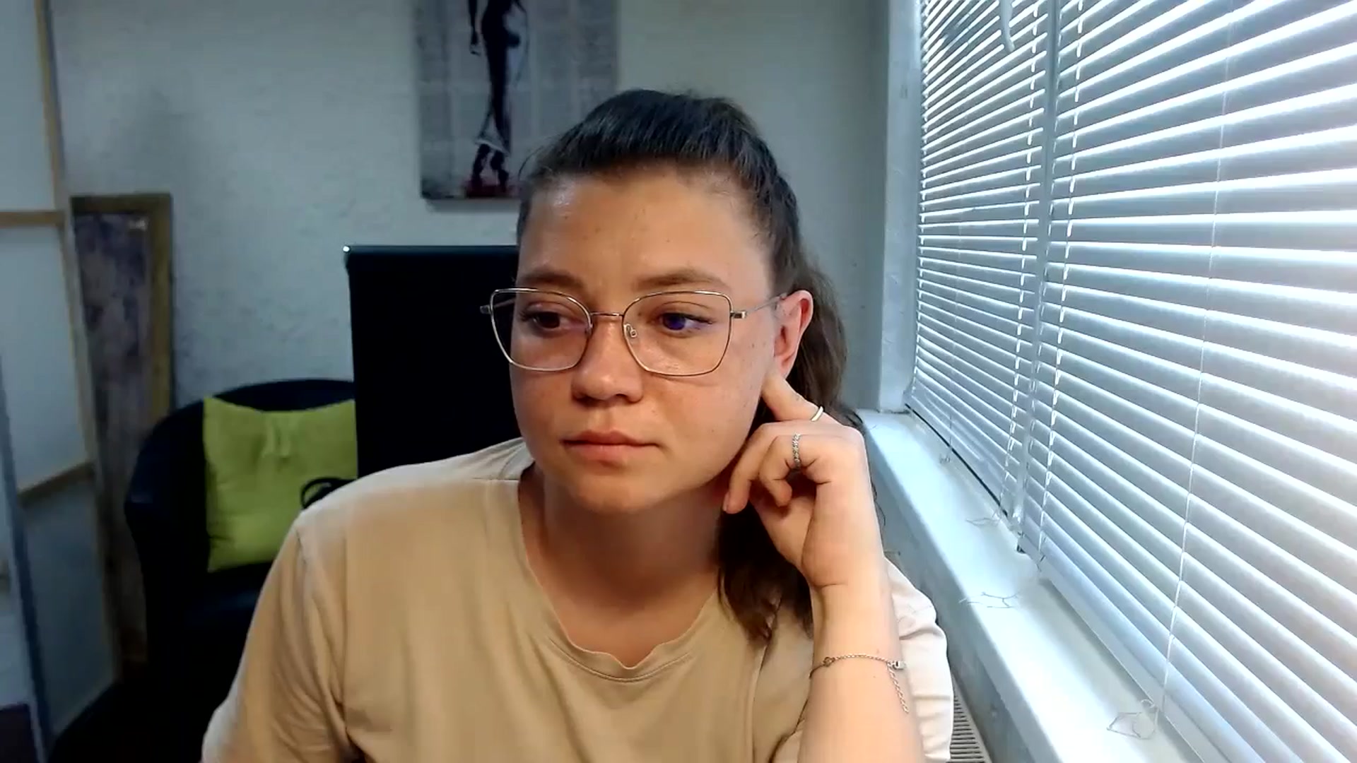 Gallery image thumbnail from SweetArinaA's myfreecams stream on, 07/15/2024, 12:48 image 15 of 20