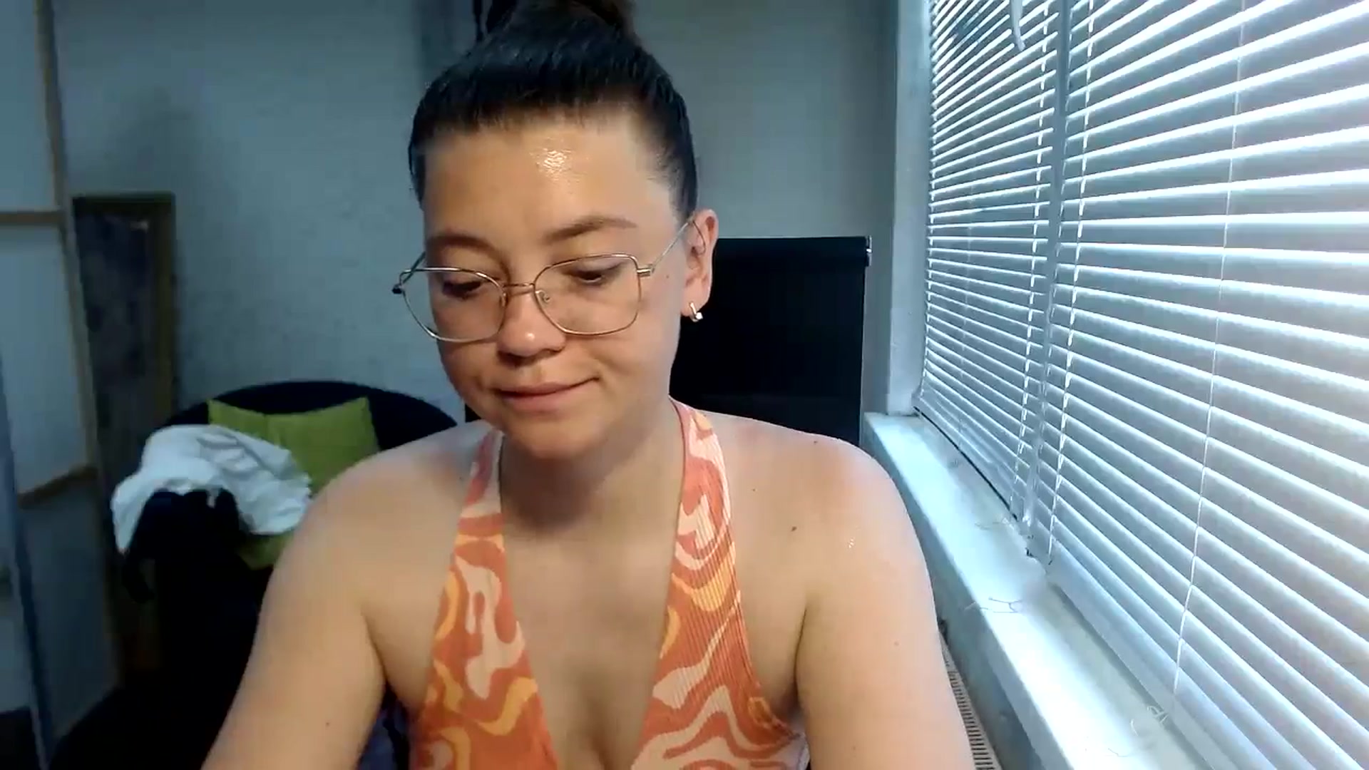 Gallery image thumbnail from SweetArinaA's myfreecams stream on, 07/16/2024, 10:58 image 18 of 20