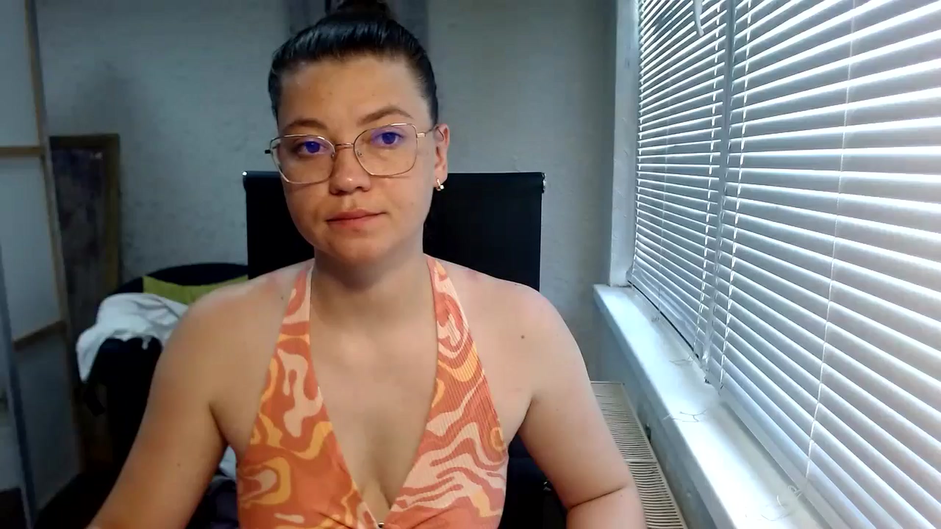 Gallery image thumbnail from SweetArinaA's myfreecams stream on, 07/16/2024, 10:58 image 2 of 20