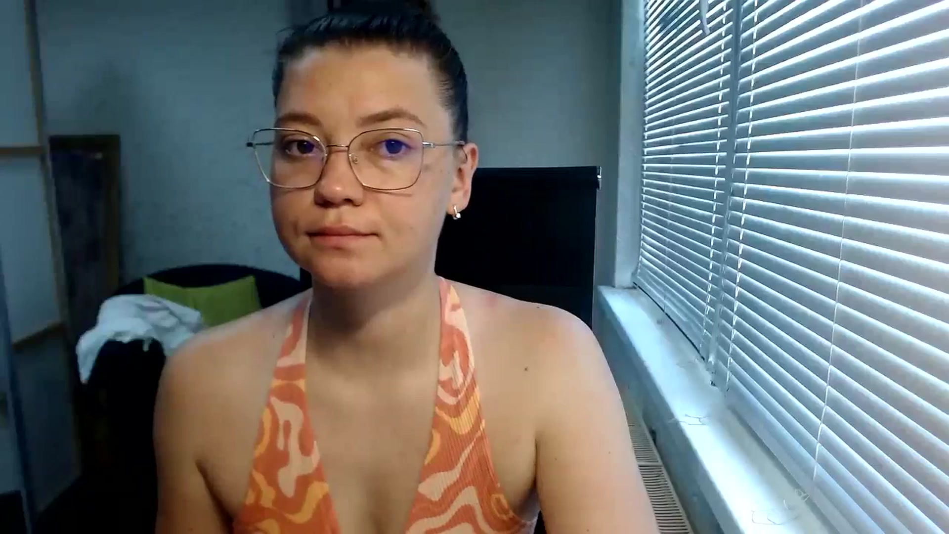 Gallery image thumbnail from SweetArinaA's myfreecams stream on, 07/16/2024, 10:58 image 5 of 20