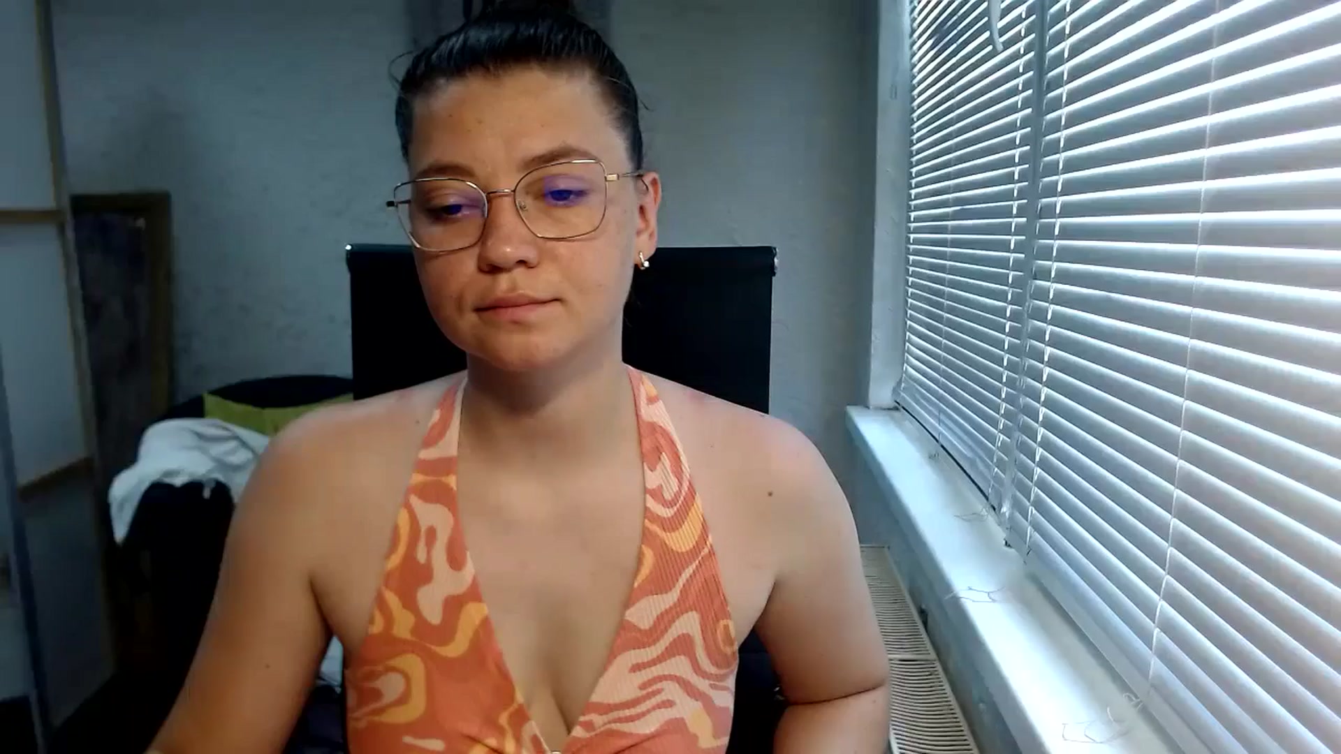 Gallery image thumbnail from SweetArinaA's myfreecams stream on, 07/16/2024, 10:58 image 1 of 20