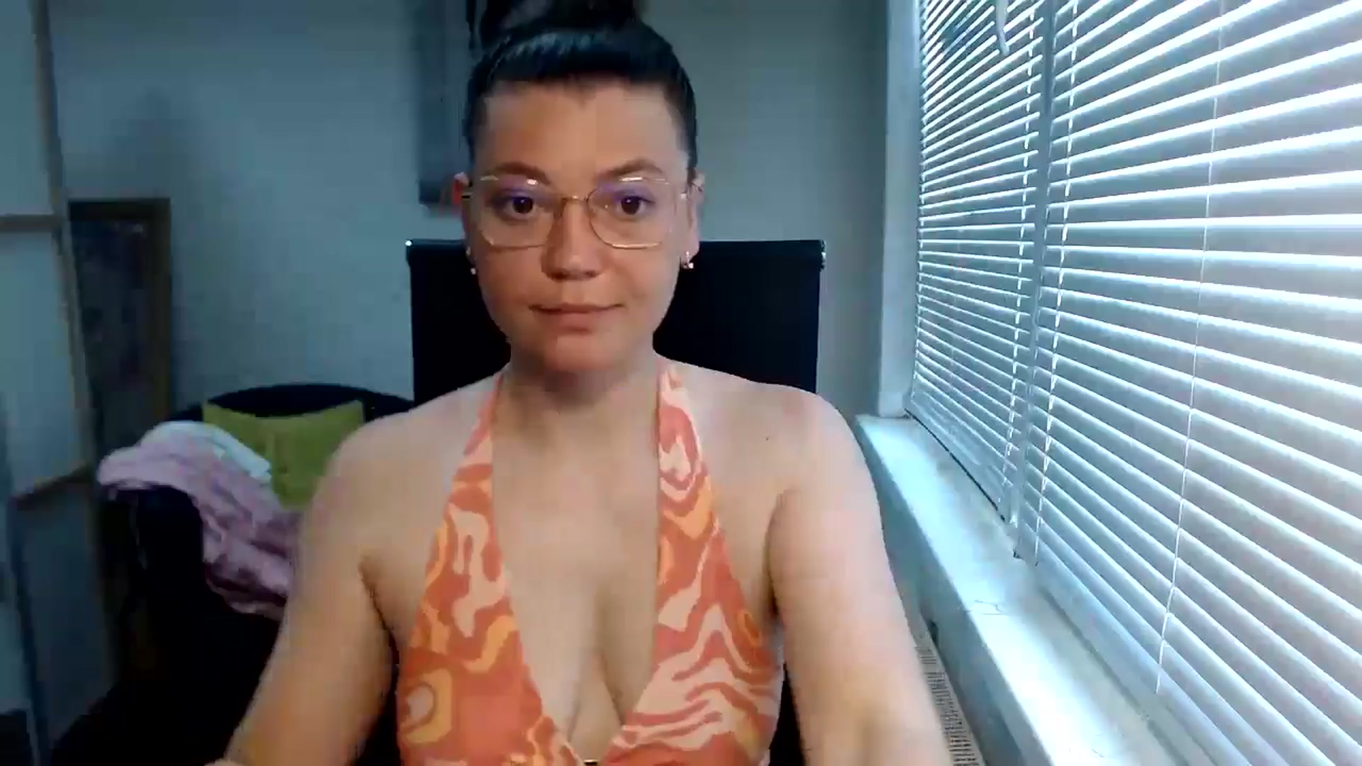 Gallery image thumbnail from SweetArinaA's myfreecams stream on, 07/16/2024, 11:37 image 13 of 20