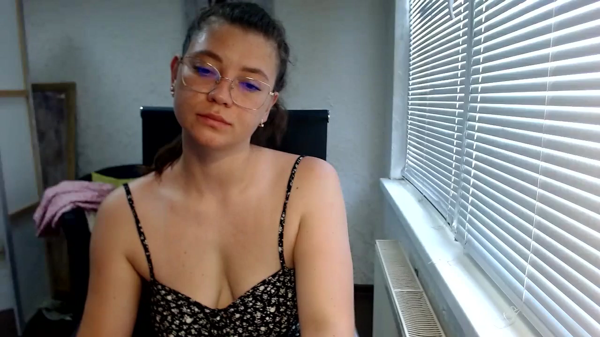 Gallery image thumbnail from SweetArinaA's myfreecams stream on, 07/18/2024, 10:13 image 14 of 20