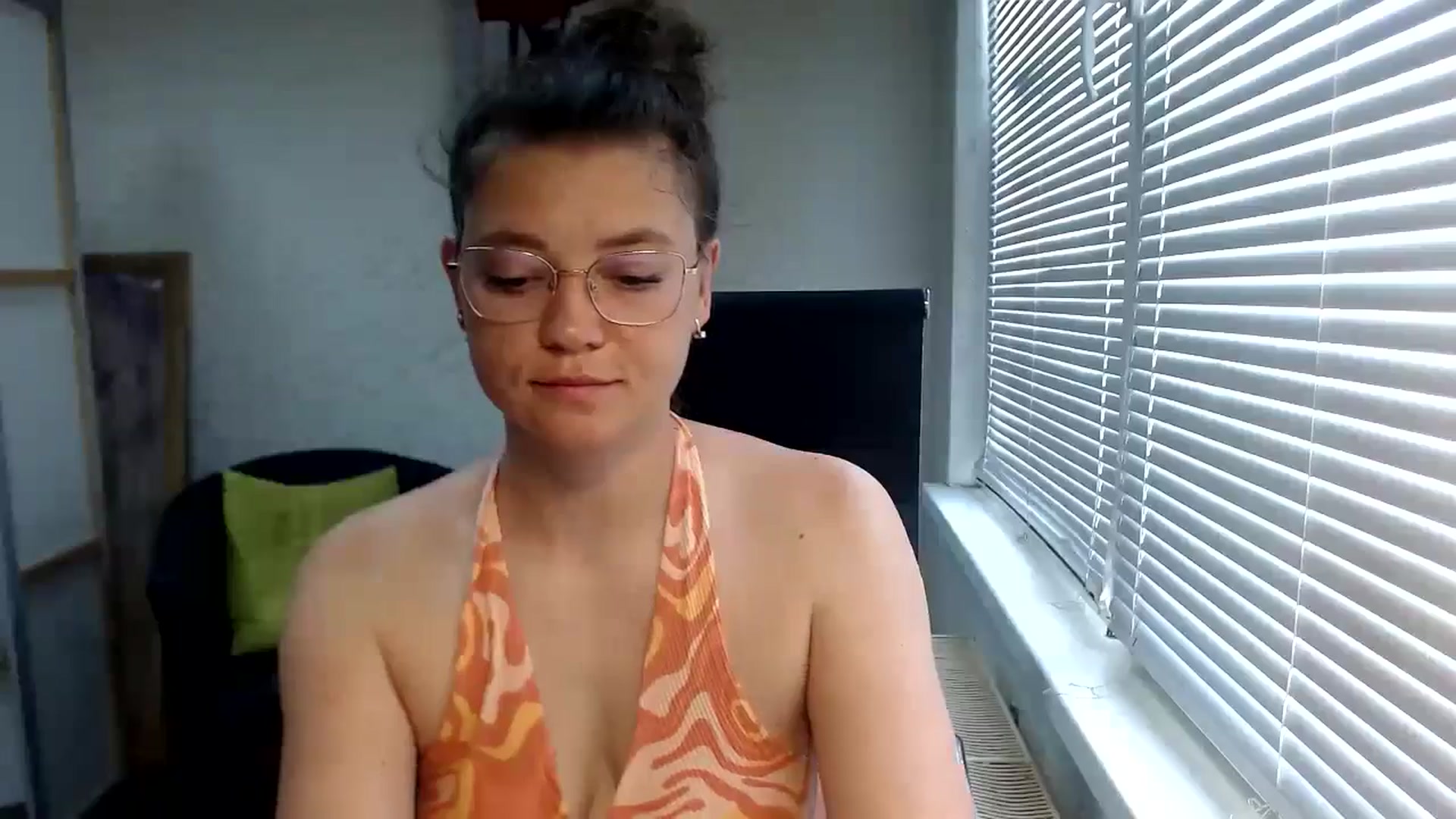 Gallery image thumbnail from SweetArinaA's myfreecams stream on, 07/18/2024, 11:14 image 19 of 20
