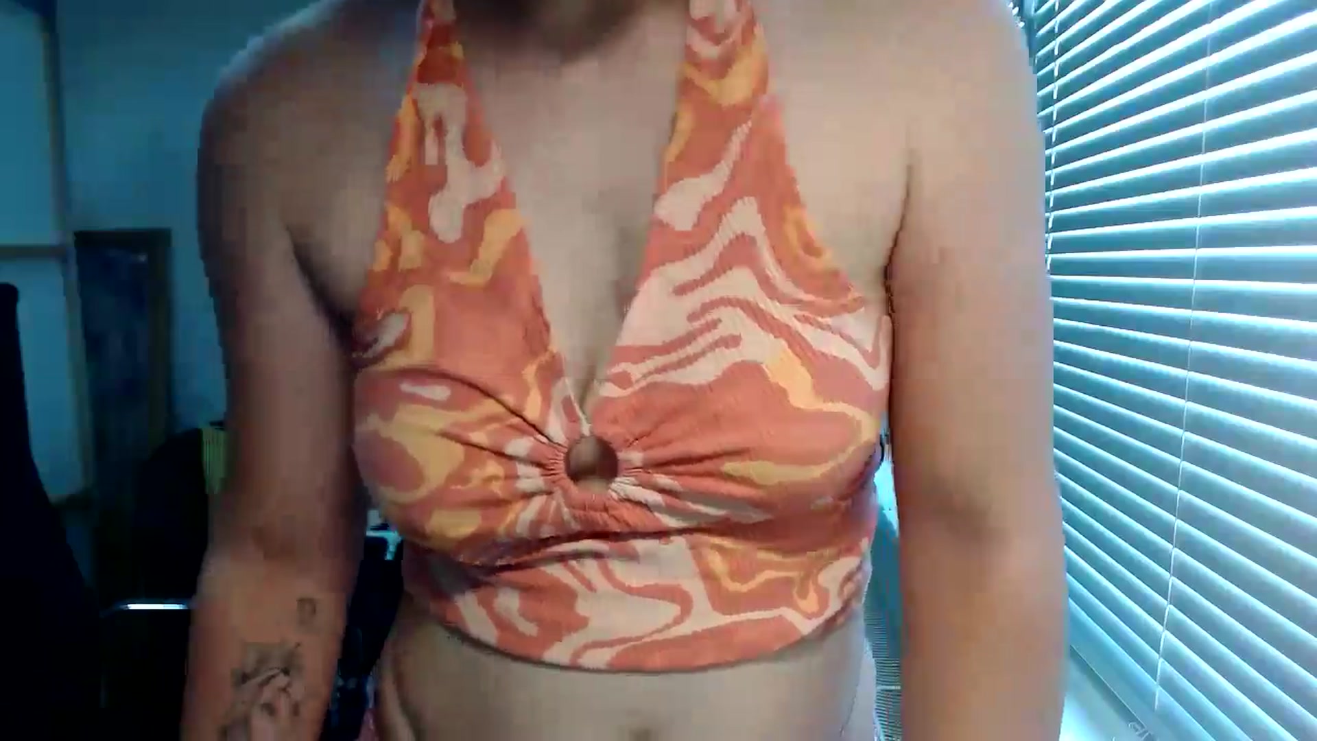 Gallery image thumbnail from SweetArinaA's myfreecams stream on, 07/18/2024, 11:14 image 15 of 20