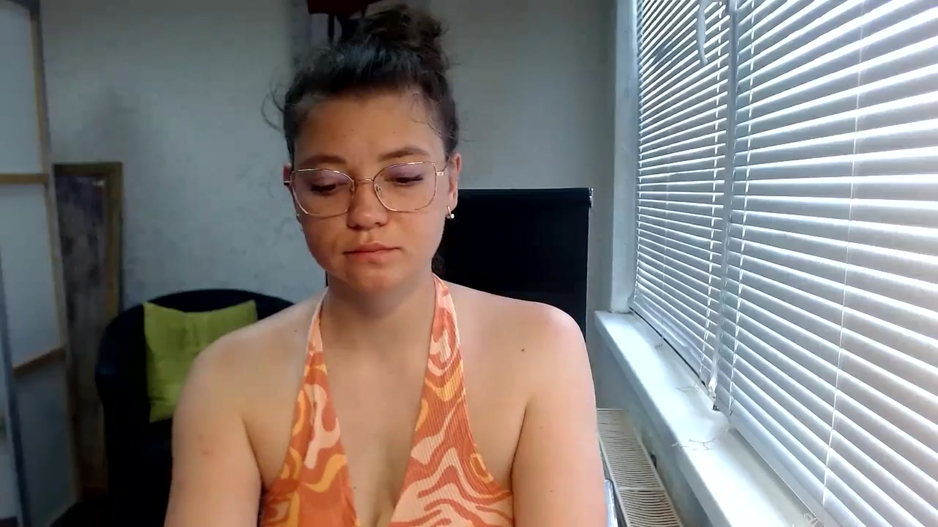 Gallery image thumbnail from SweetArinaA's myfreecams stream on, 07/18/2024, 11:14 image 20 of 20